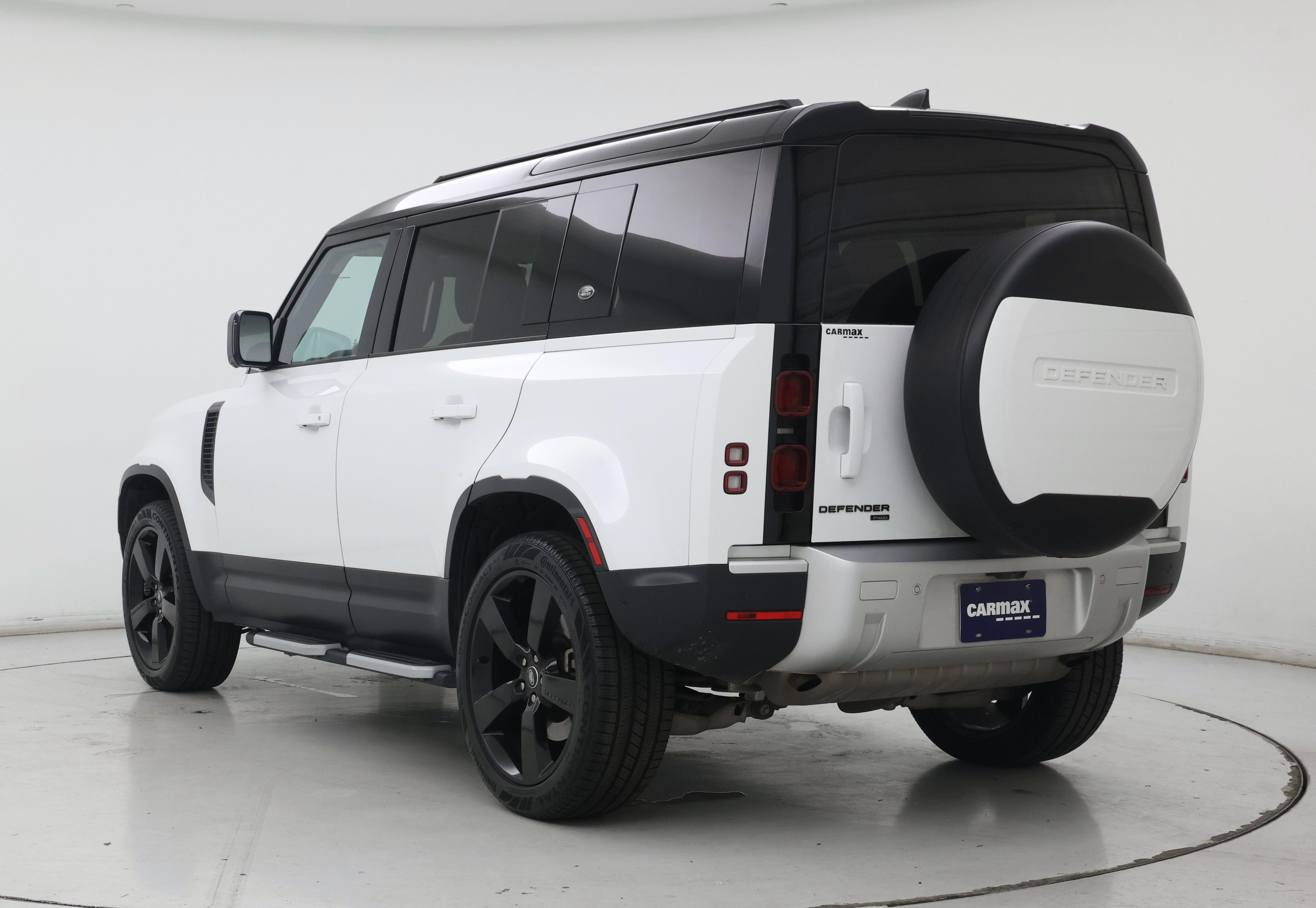 Thumbnail: 2023 Land Rover Defender - 2