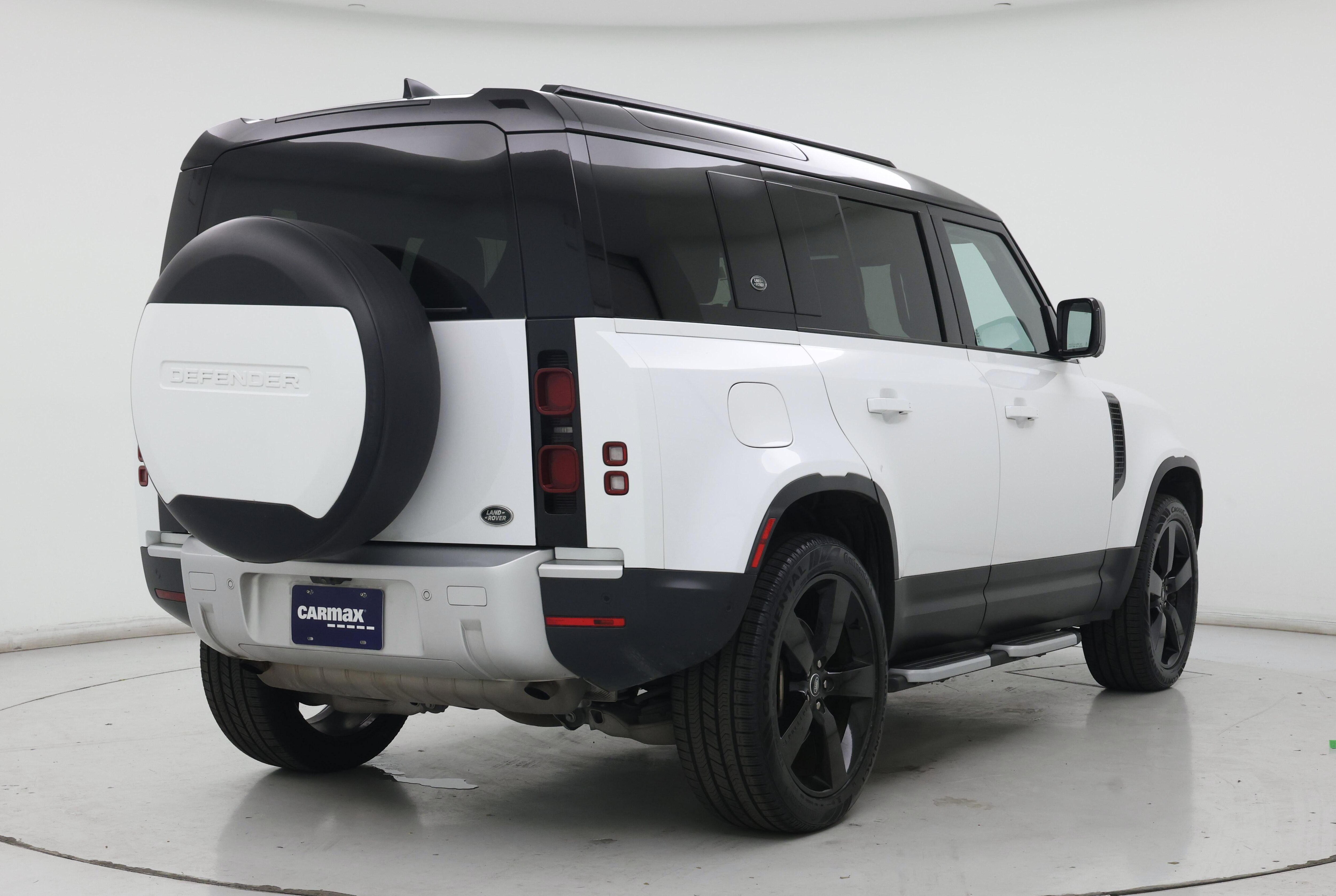 Thumbnail: 2023 Land Rover Defender - 8