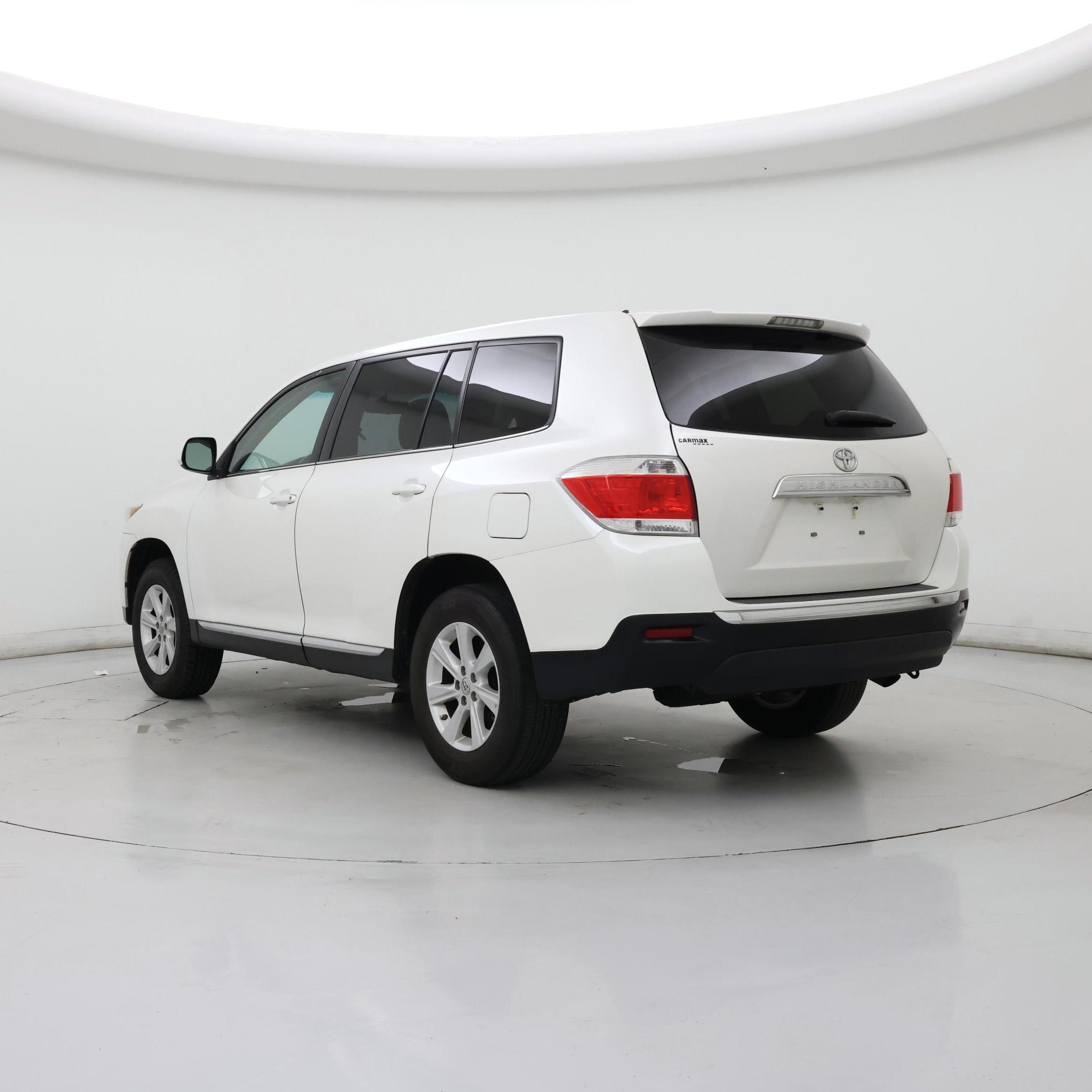 Thumbnail: 2013 Toyota Highlander - 2