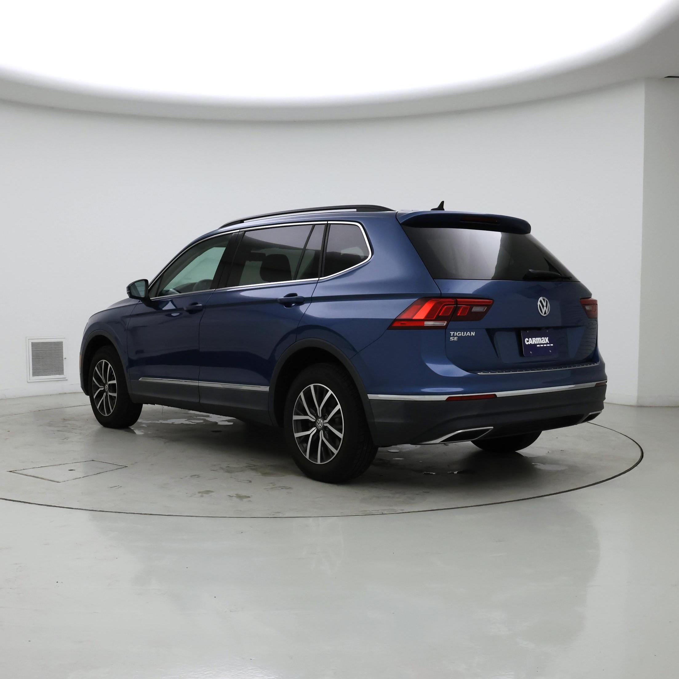 Thumbnail: 2020 Volkswagen Tiguan - 2