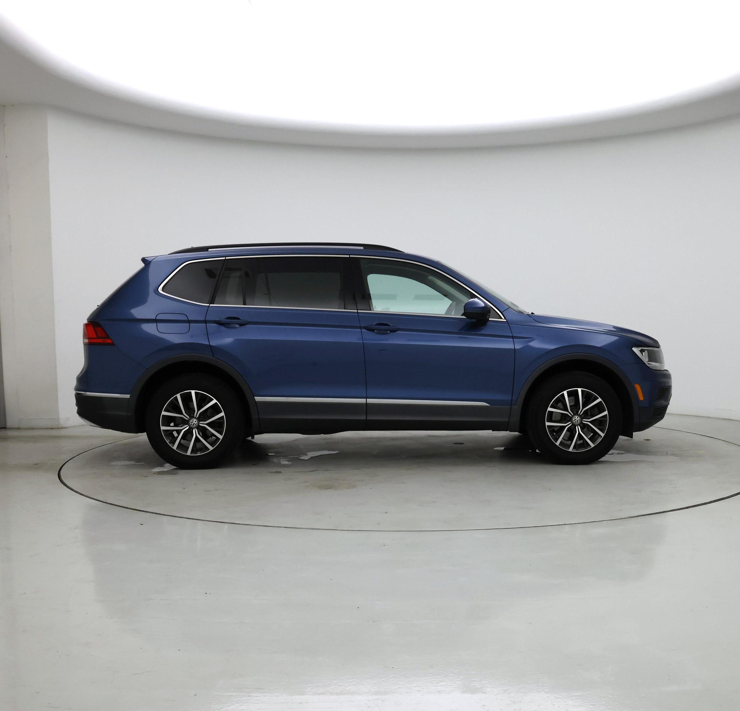 Thumbnail: 2020 Volkswagen Tiguan - 7