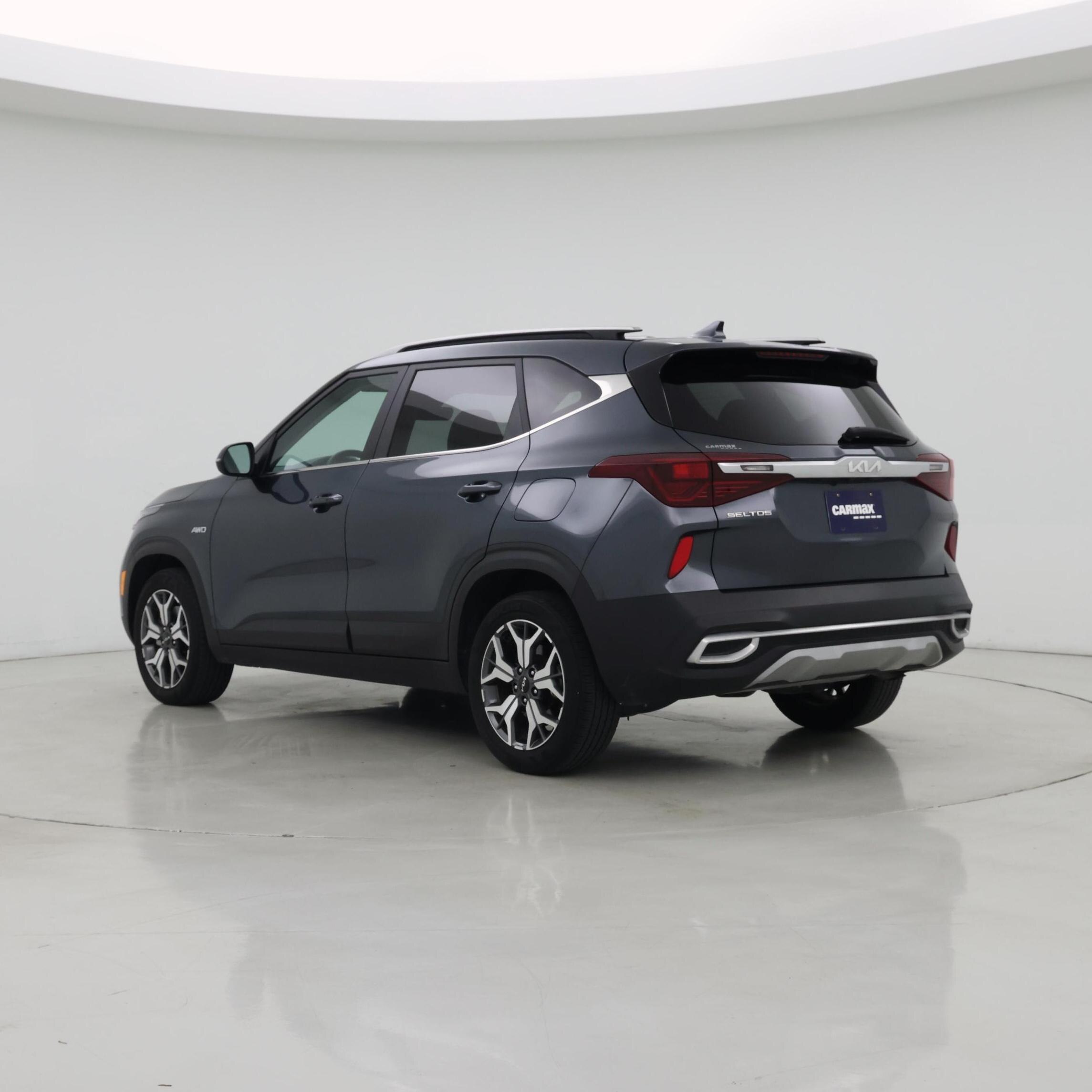 Thumbnail: 2023 Kia Seltos - 2