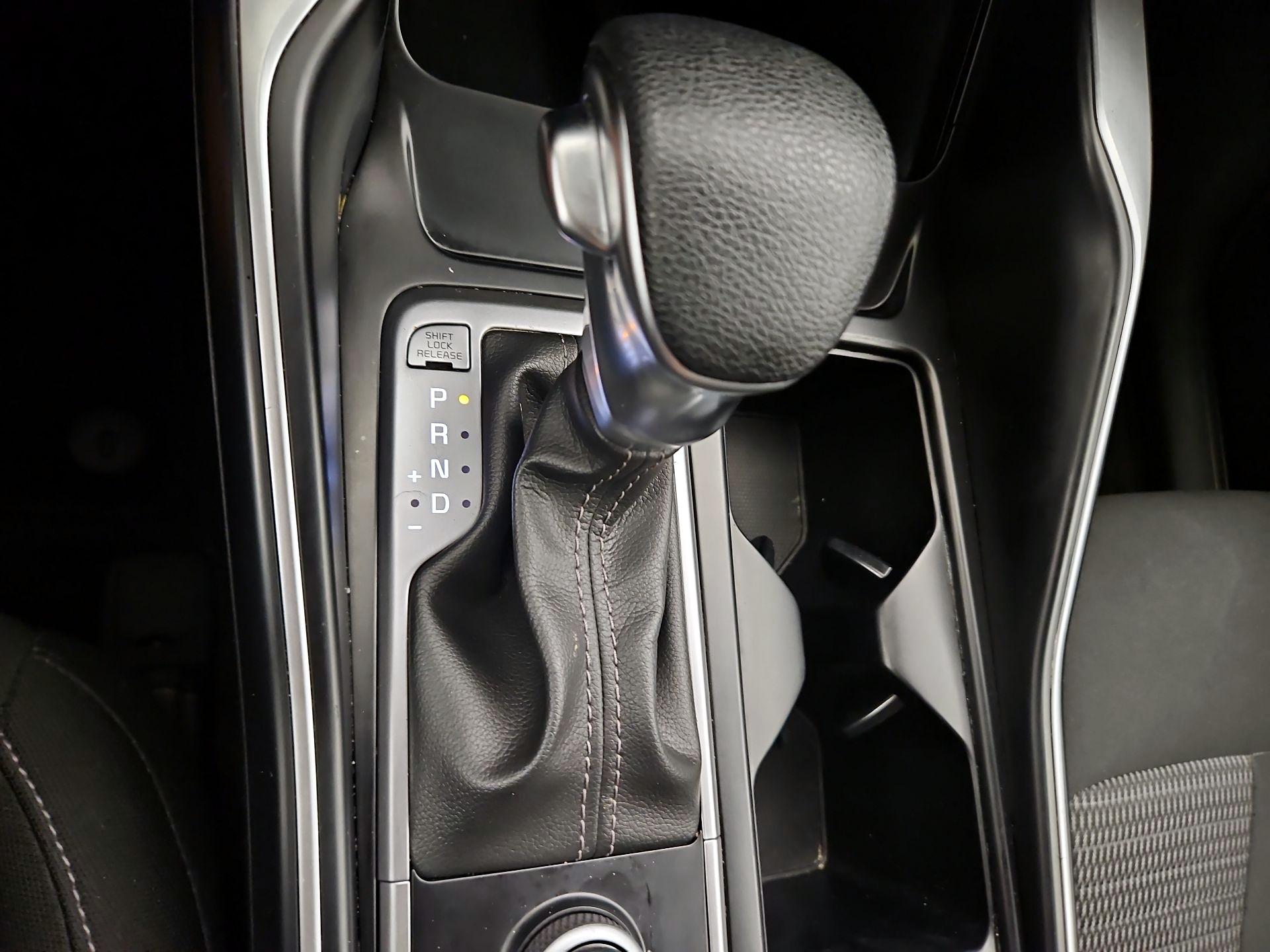 Thumbnail: 2022 Kia Sorento - 17