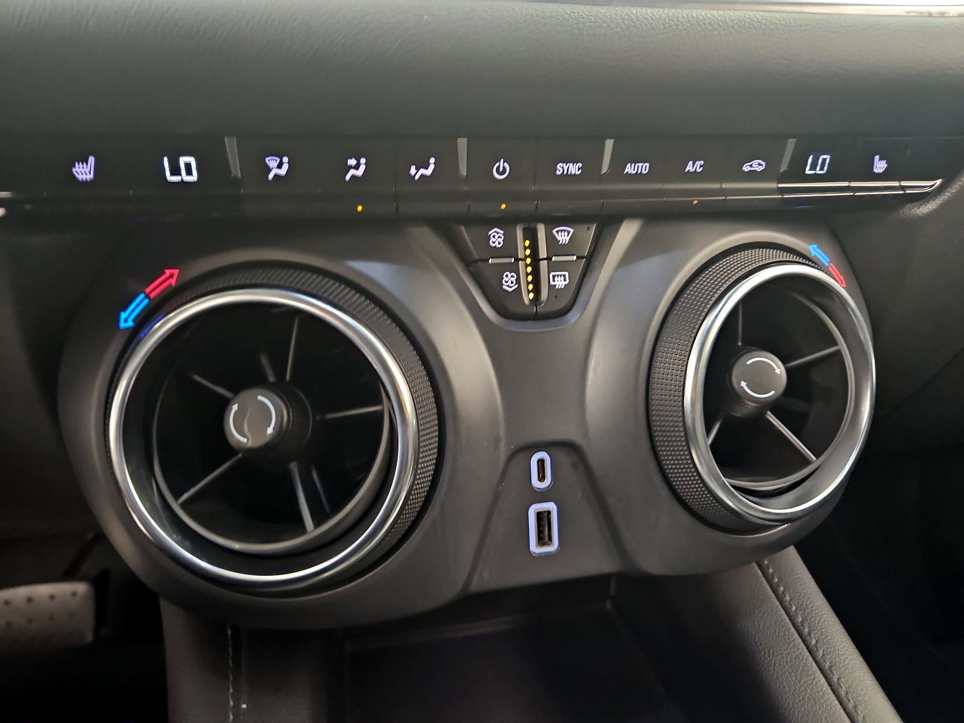 Thumbnail: 2021 Chevrolet Blazer - 16