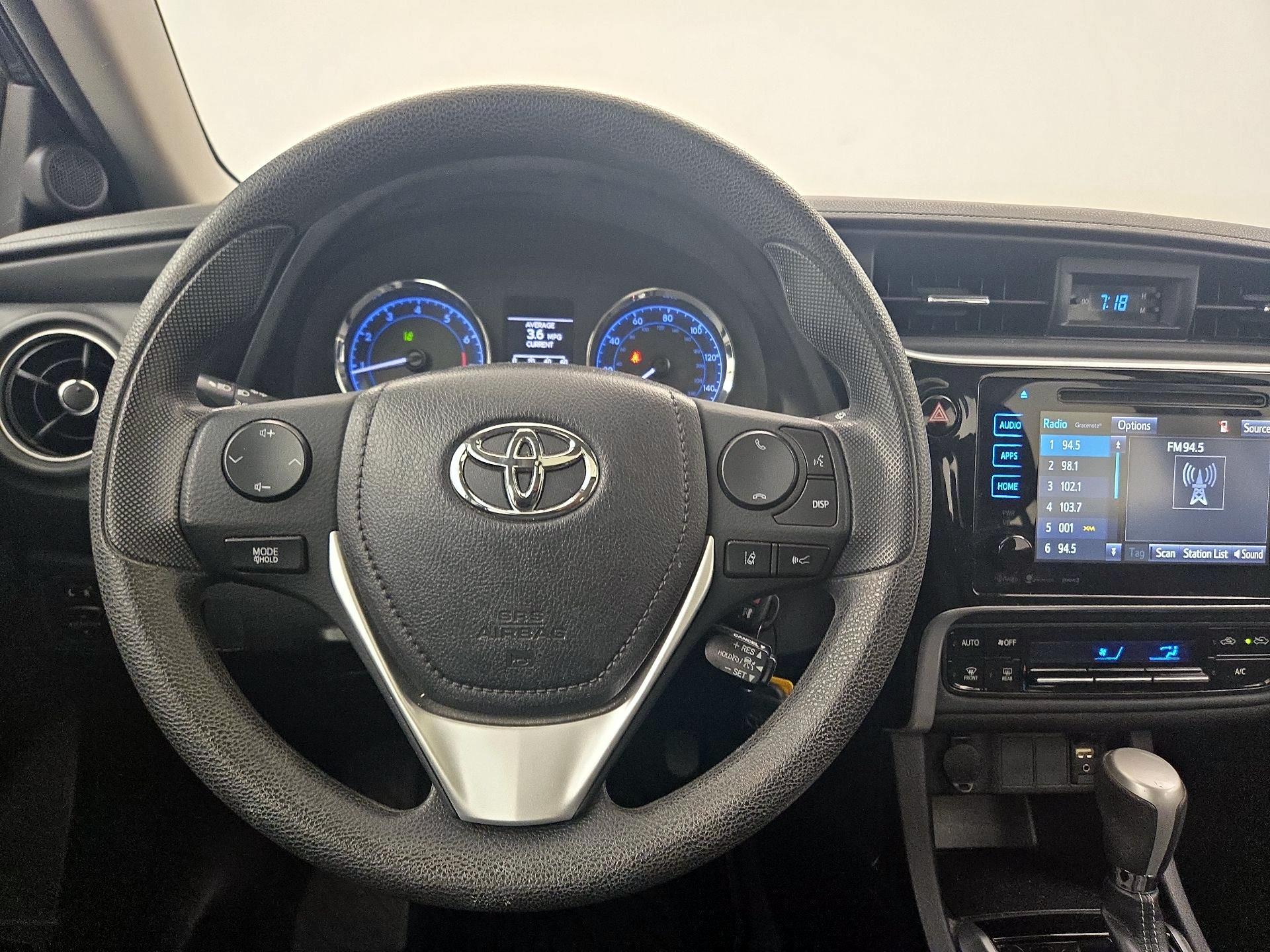 Thumbnail: 2018 Toyota Corolla - 10