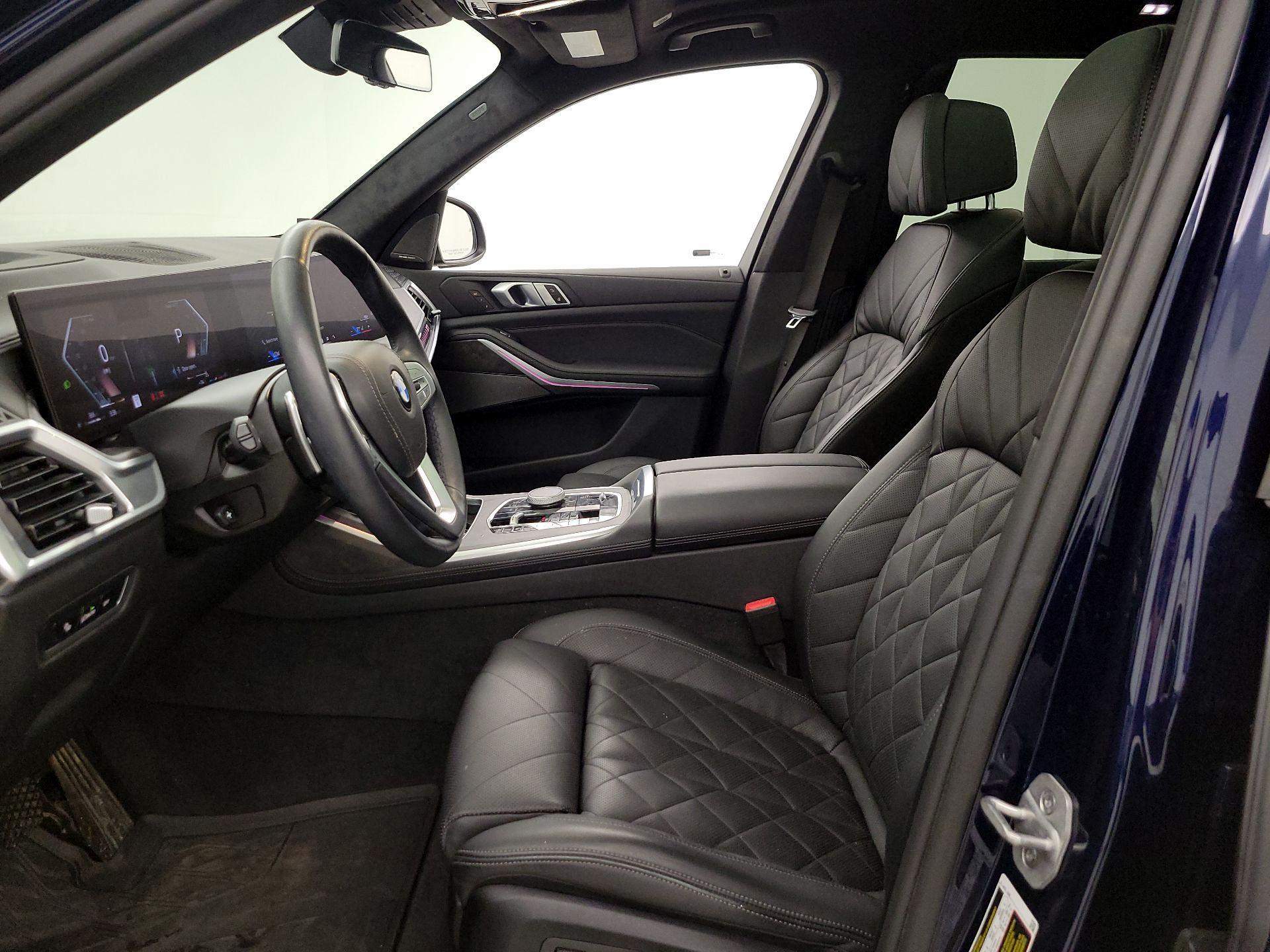 Thumbnail: 2024 BMW X7 - 11