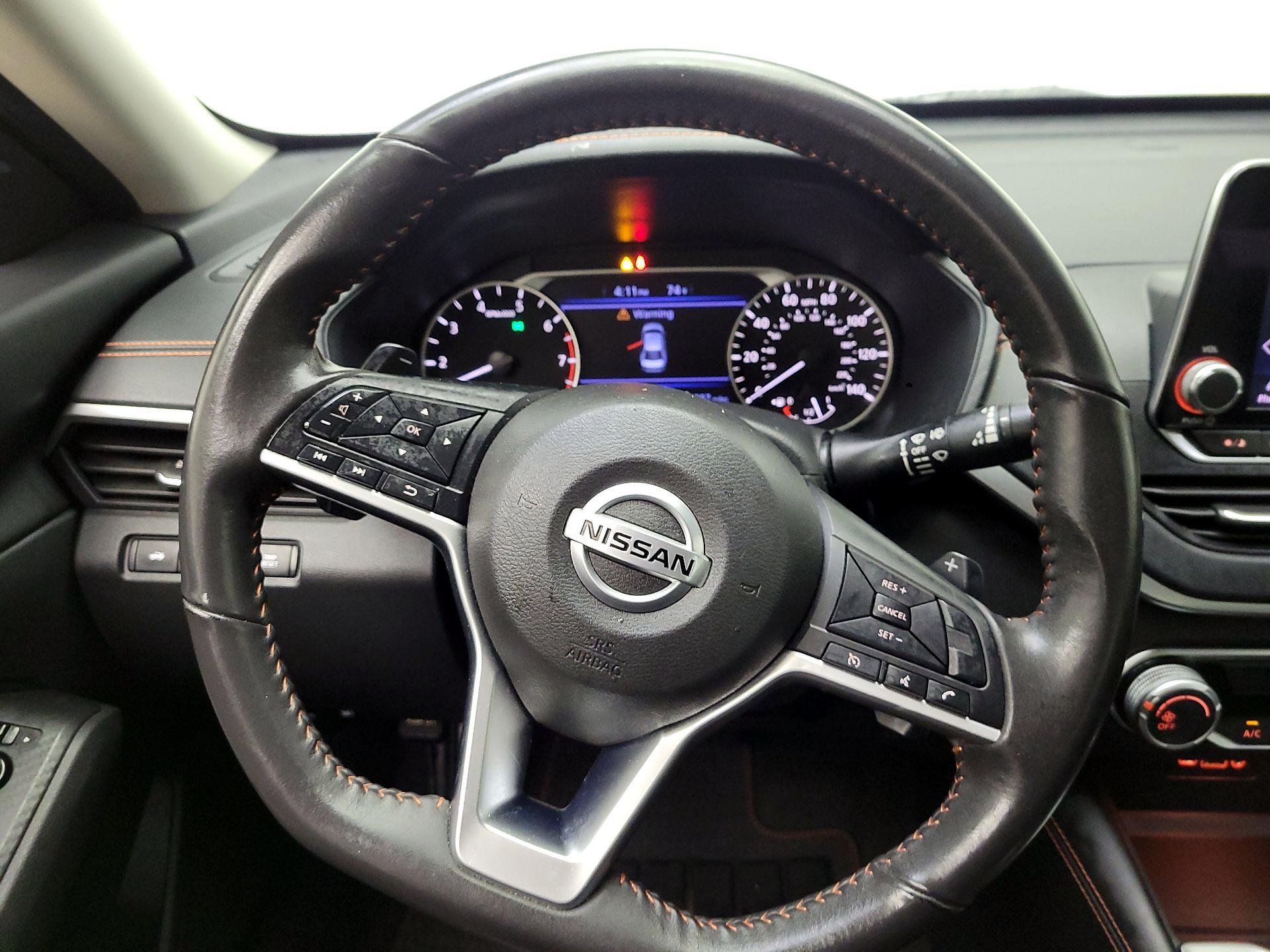 Thumbnail: 2022 Nissan Altima - 10