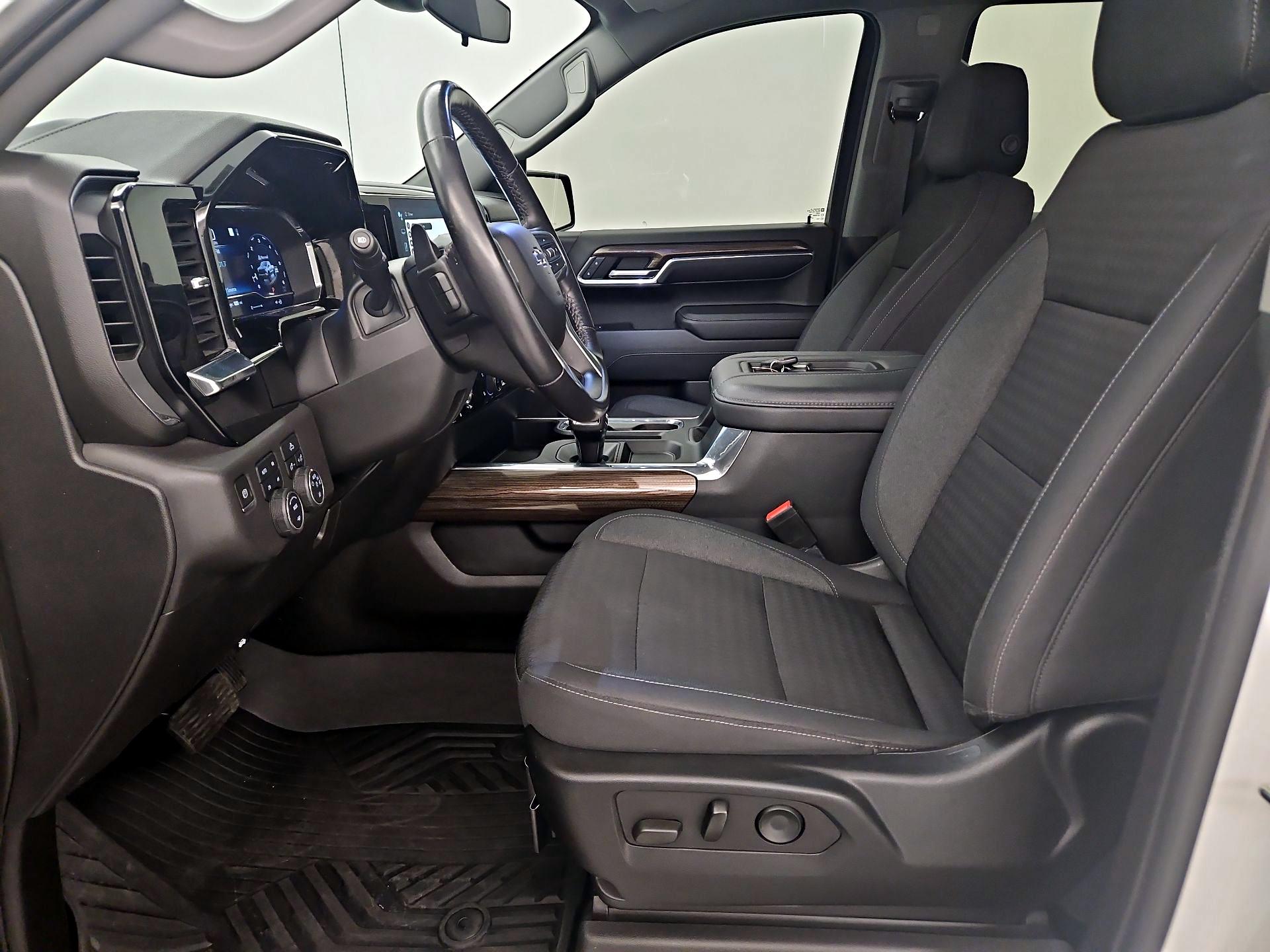 Thumbnail: 2022 Chevrolet Silverado 1500 - 11