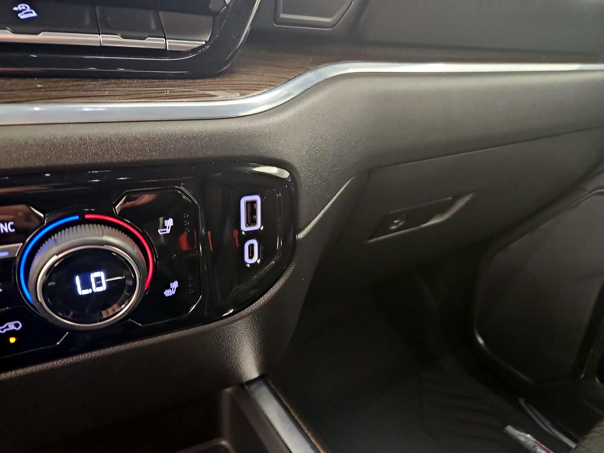 Thumbnail: 2022 Chevrolet Silverado 1500 - 18