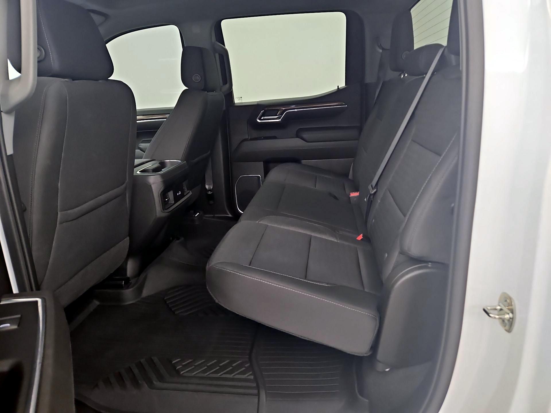 Thumbnail: 2022 Chevrolet Silverado 1500 - 19