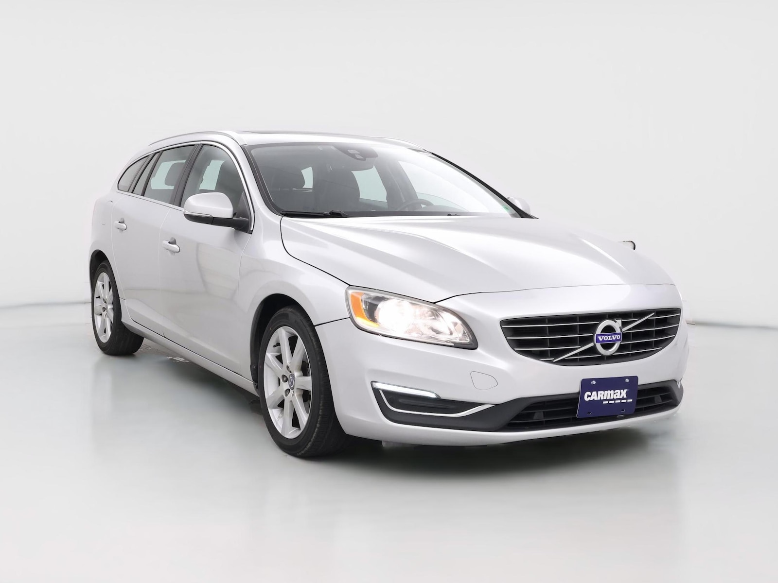 2016 Volvo V60 Premier