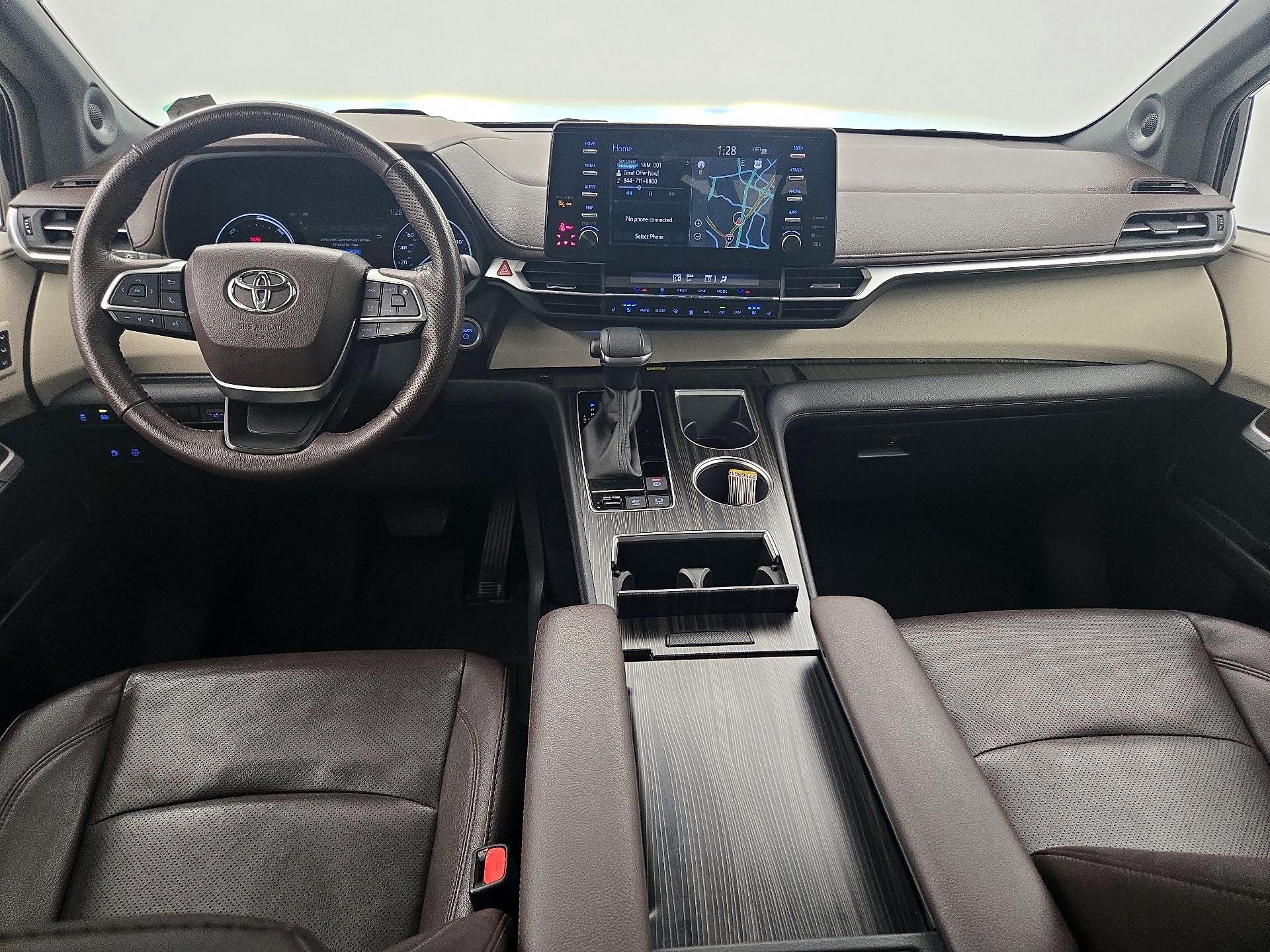 Thumbnail: 2022 Toyota Sienna - 9