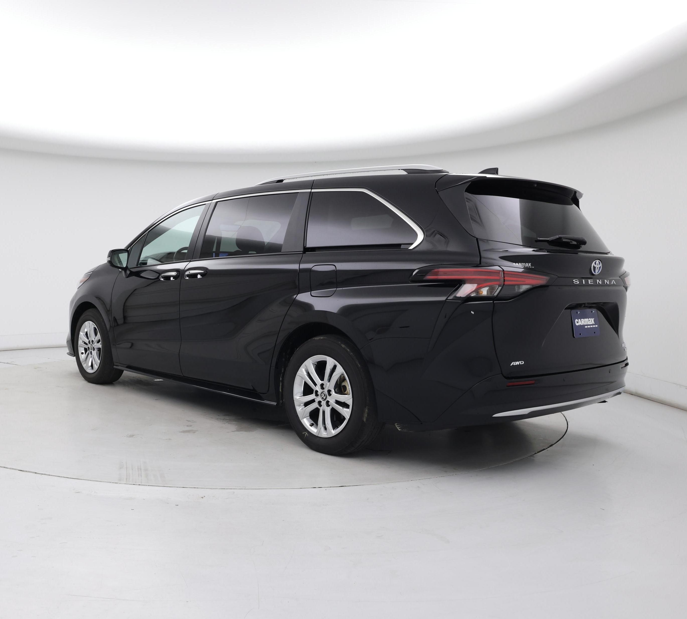 Thumbnail: 2022 Toyota Sienna - 2
