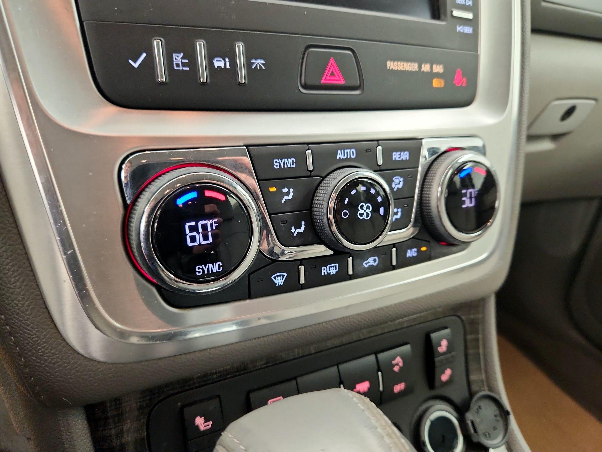 Thumbnail: 2013 GMC Acadia - 16
