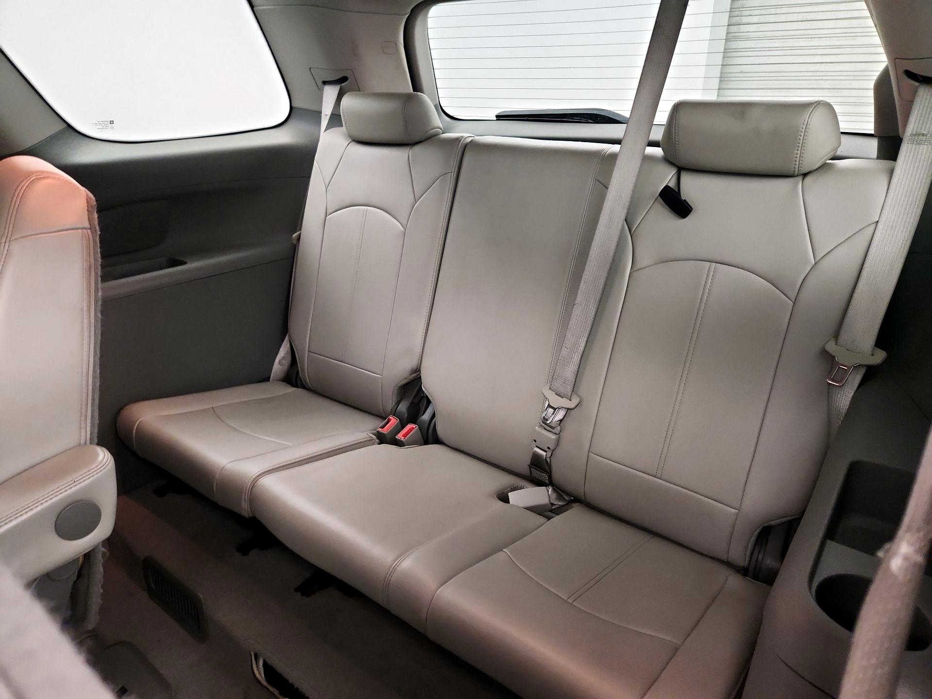 Thumbnail: 2013 GMC Acadia - 19