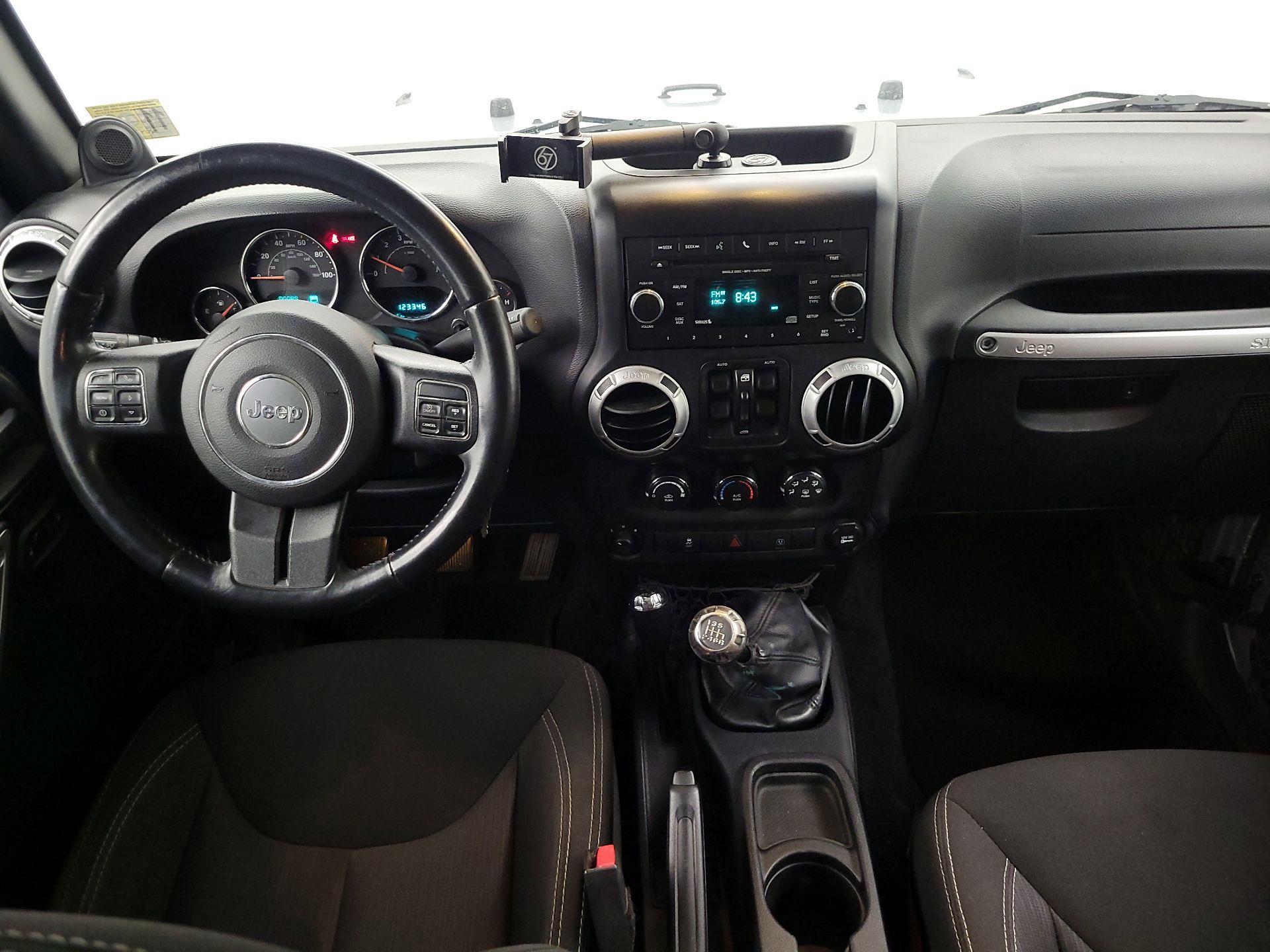 Thumbnail: 2014 Jeep Wrangler - 9