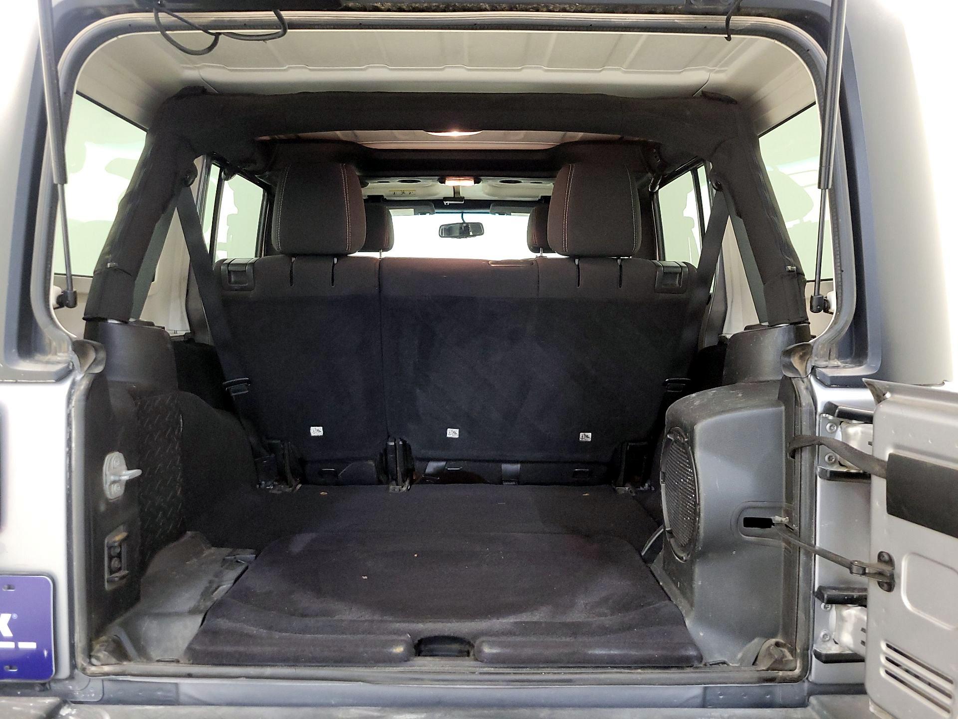 Thumbnail: 2014 Jeep Wrangler - 19