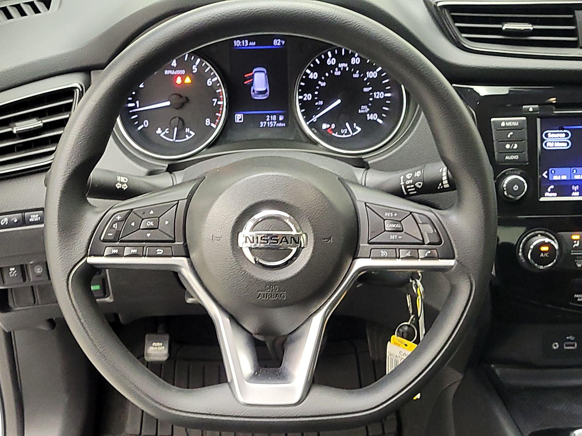 Thumbnail: 2020 Nissan Rogue - 10