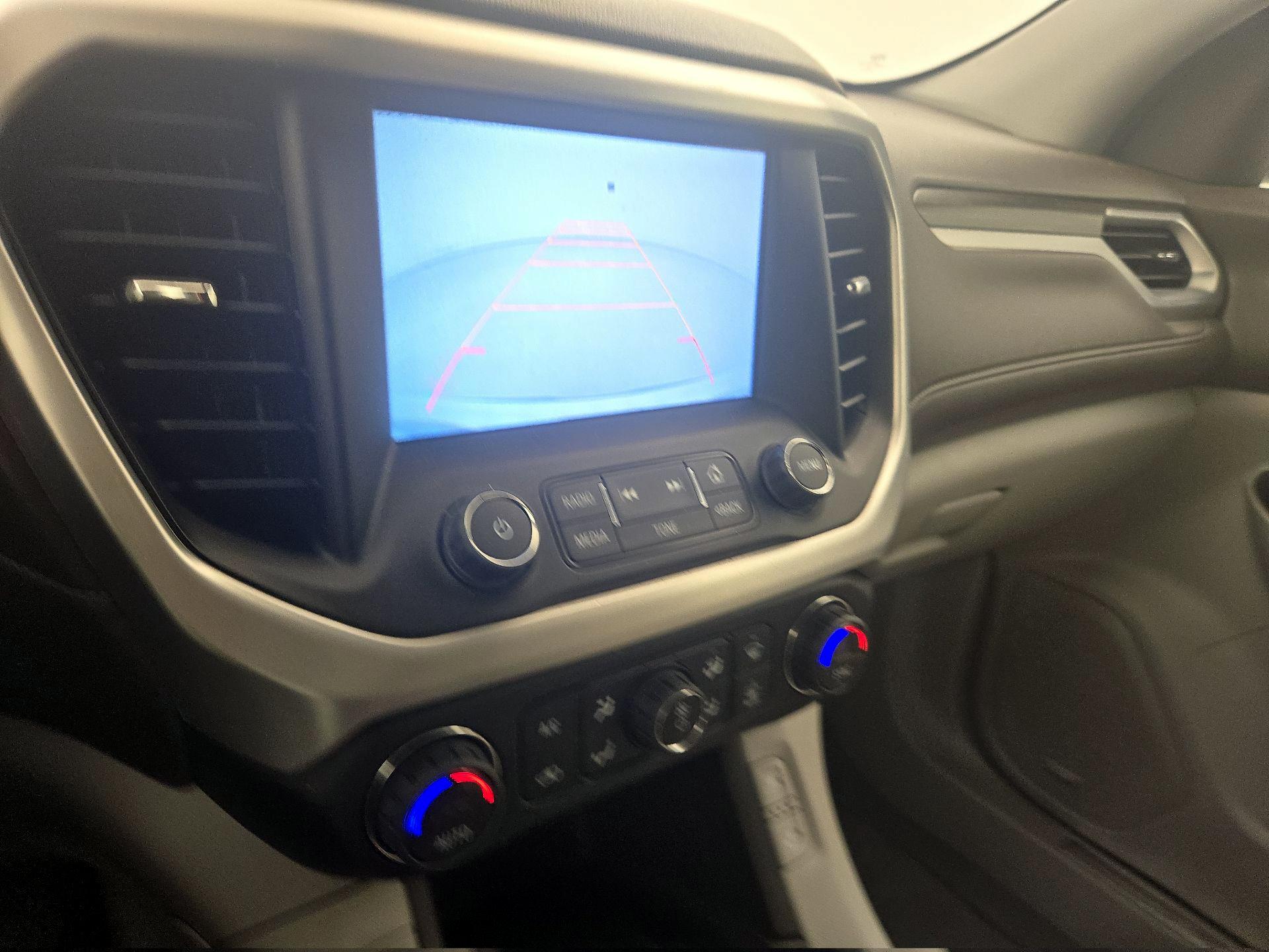 Thumbnail: 2017 GMC Acadia - 15