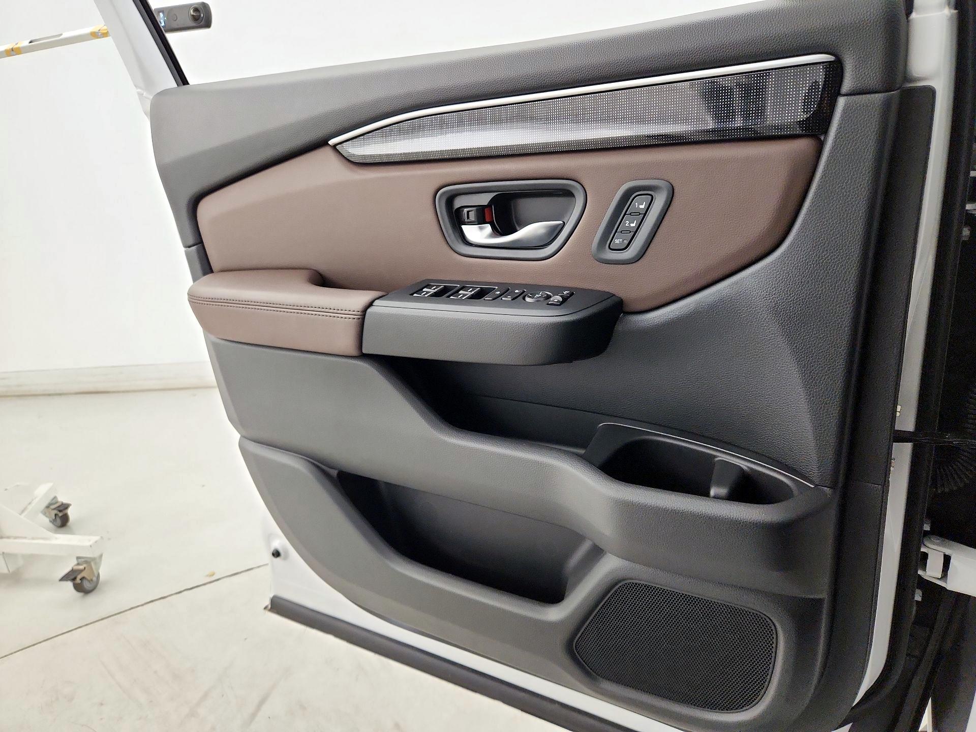 Thumbnail: 2025 Honda Pilot - 12