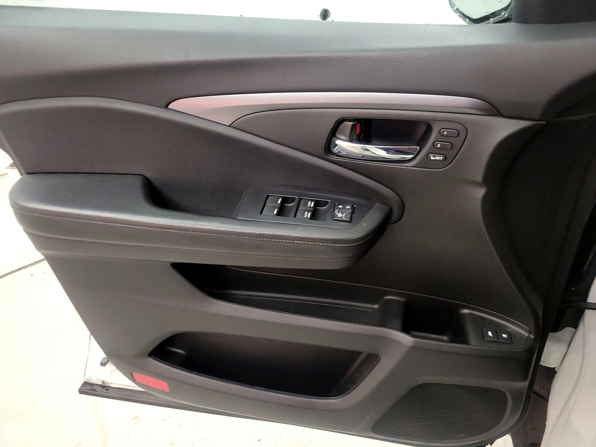 Thumbnail: 2022 Honda Pilot - 12
