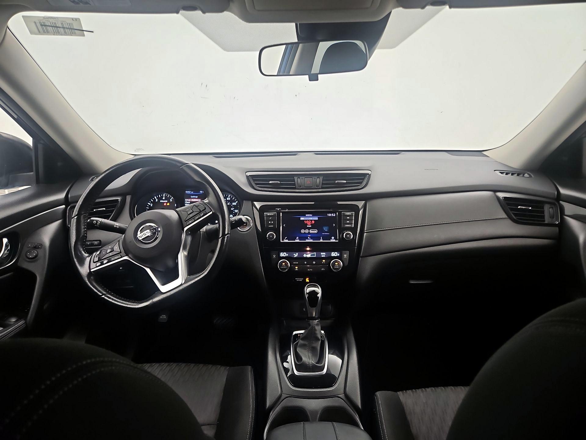 Thumbnail: 2020 Nissan Rogue - 9