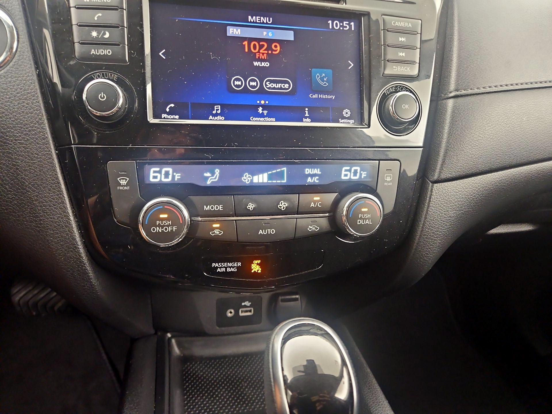 Thumbnail: 2020 Nissan Rogue - 16