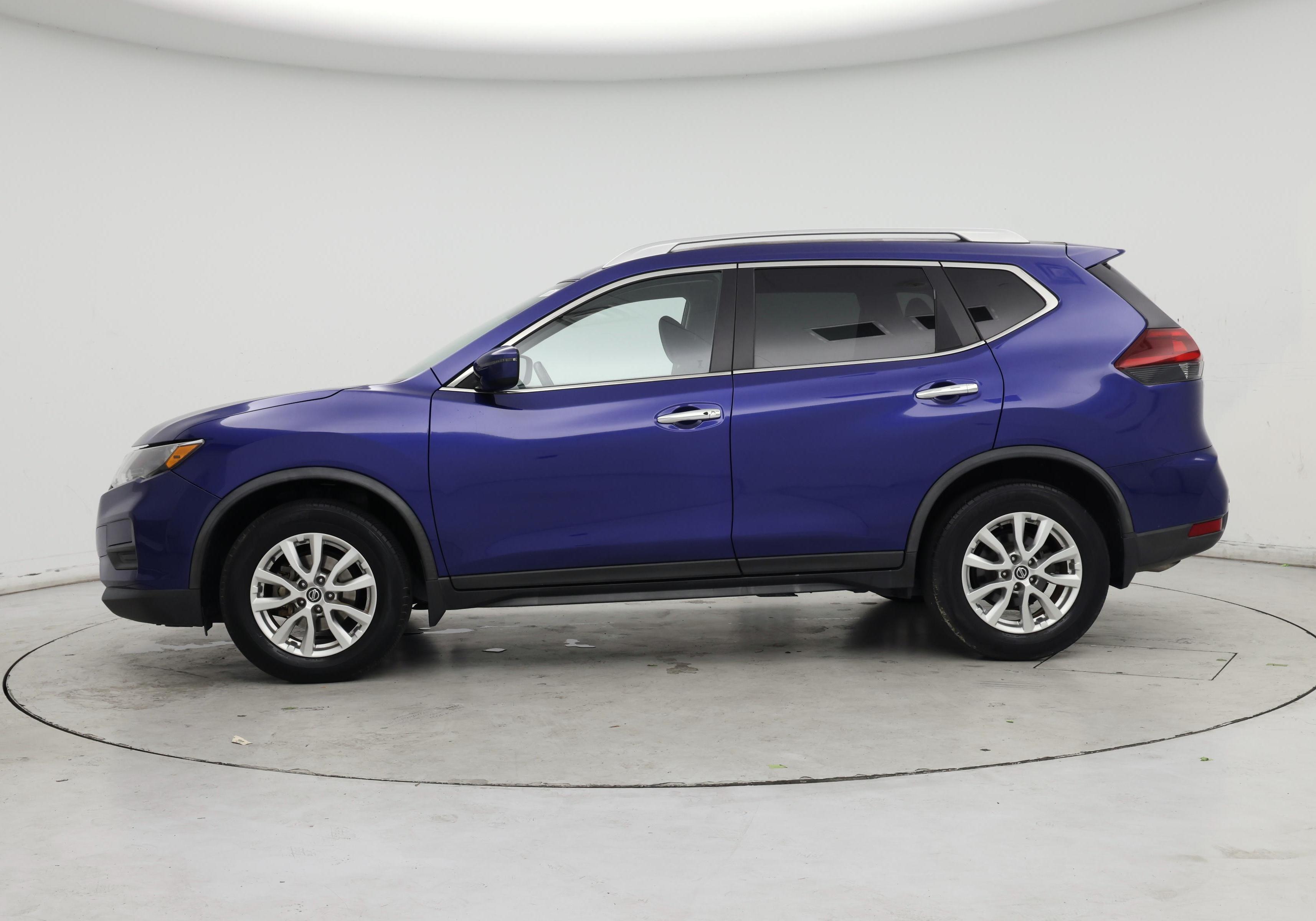 Thumbnail: 2020 Nissan Rogue - 3