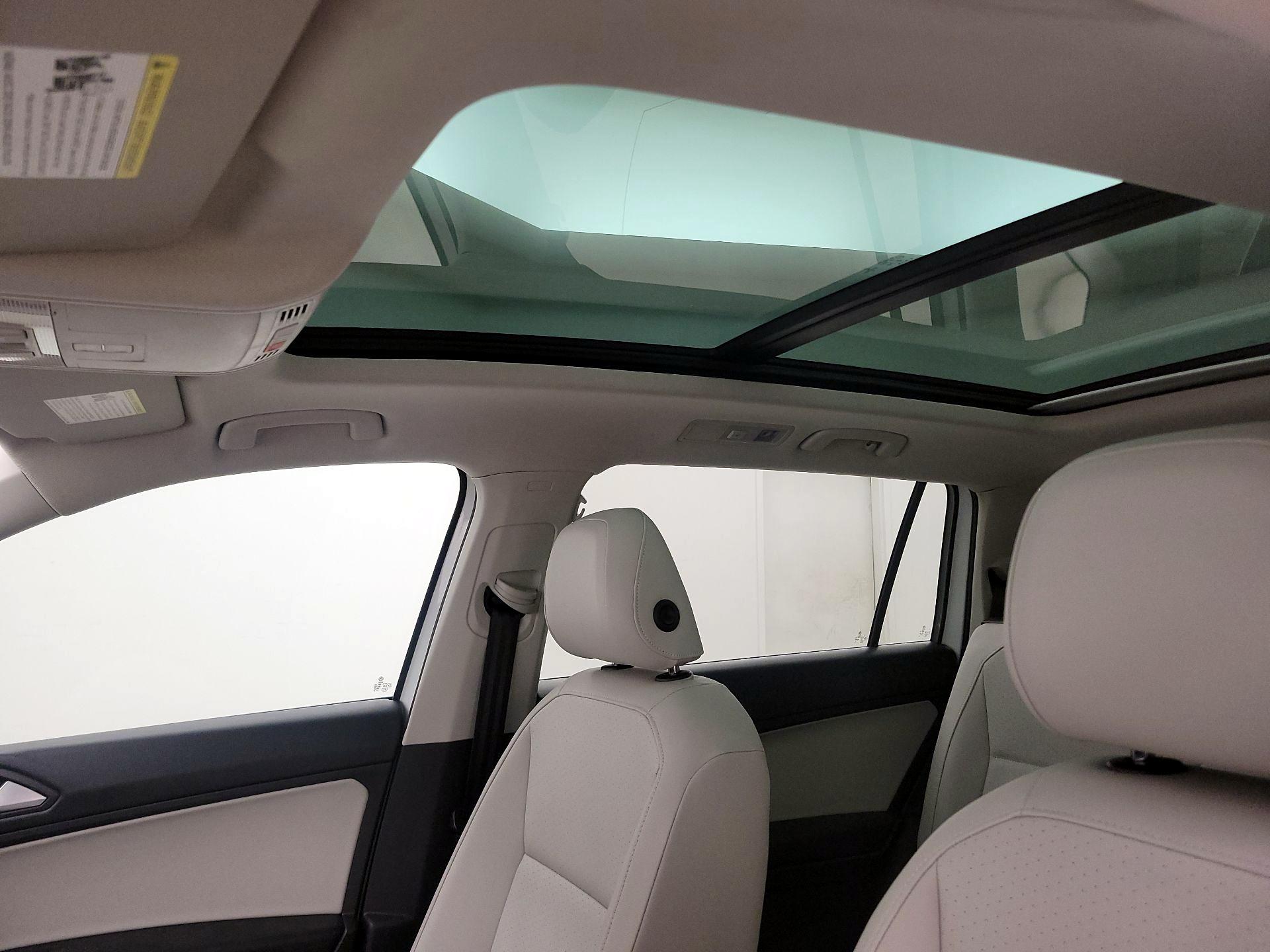 Thumbnail: 2019 Volkswagen Tiguan - 20