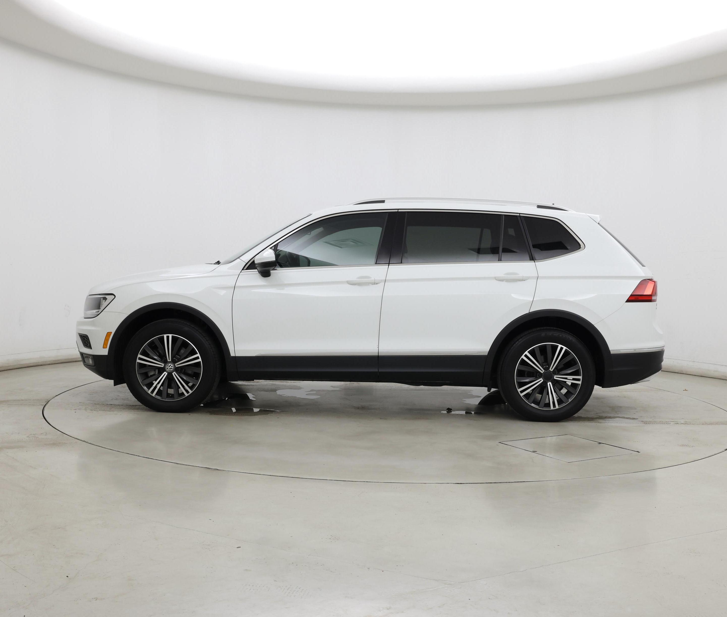 Thumbnail: 2019 Volkswagen Tiguan - 3