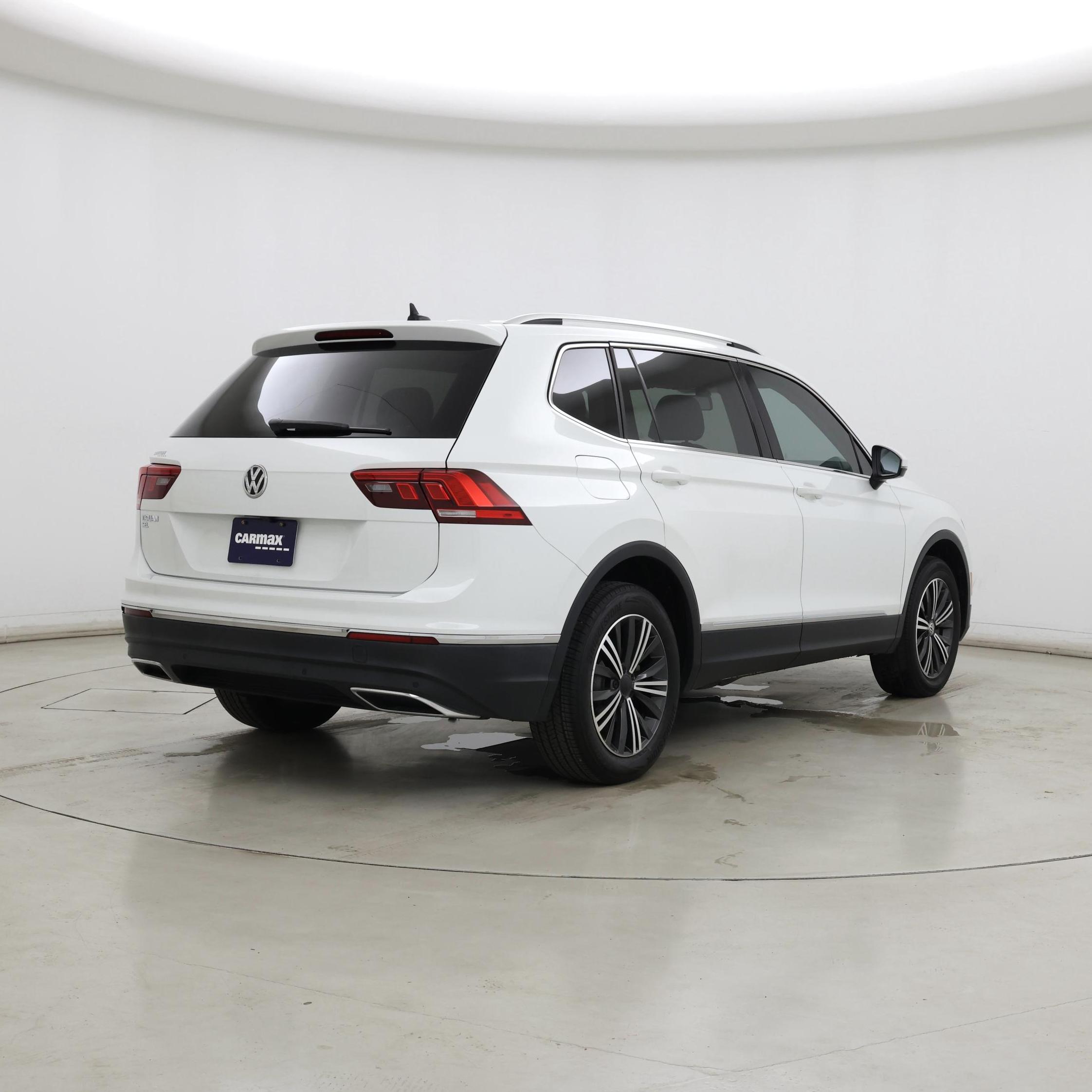 Thumbnail: 2019 Volkswagen Tiguan - 8