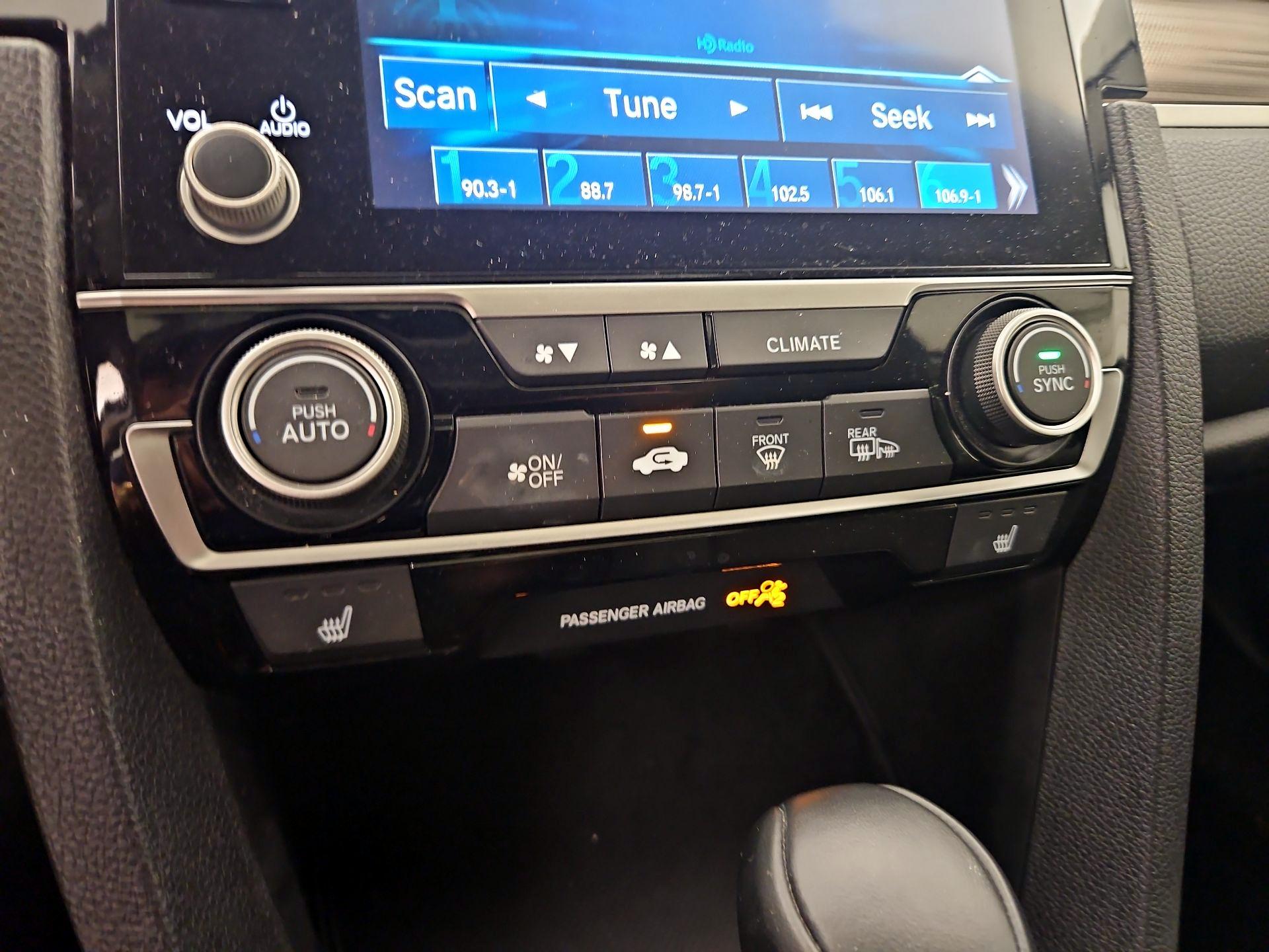 Thumbnail: 2016 Honda Civic - 16