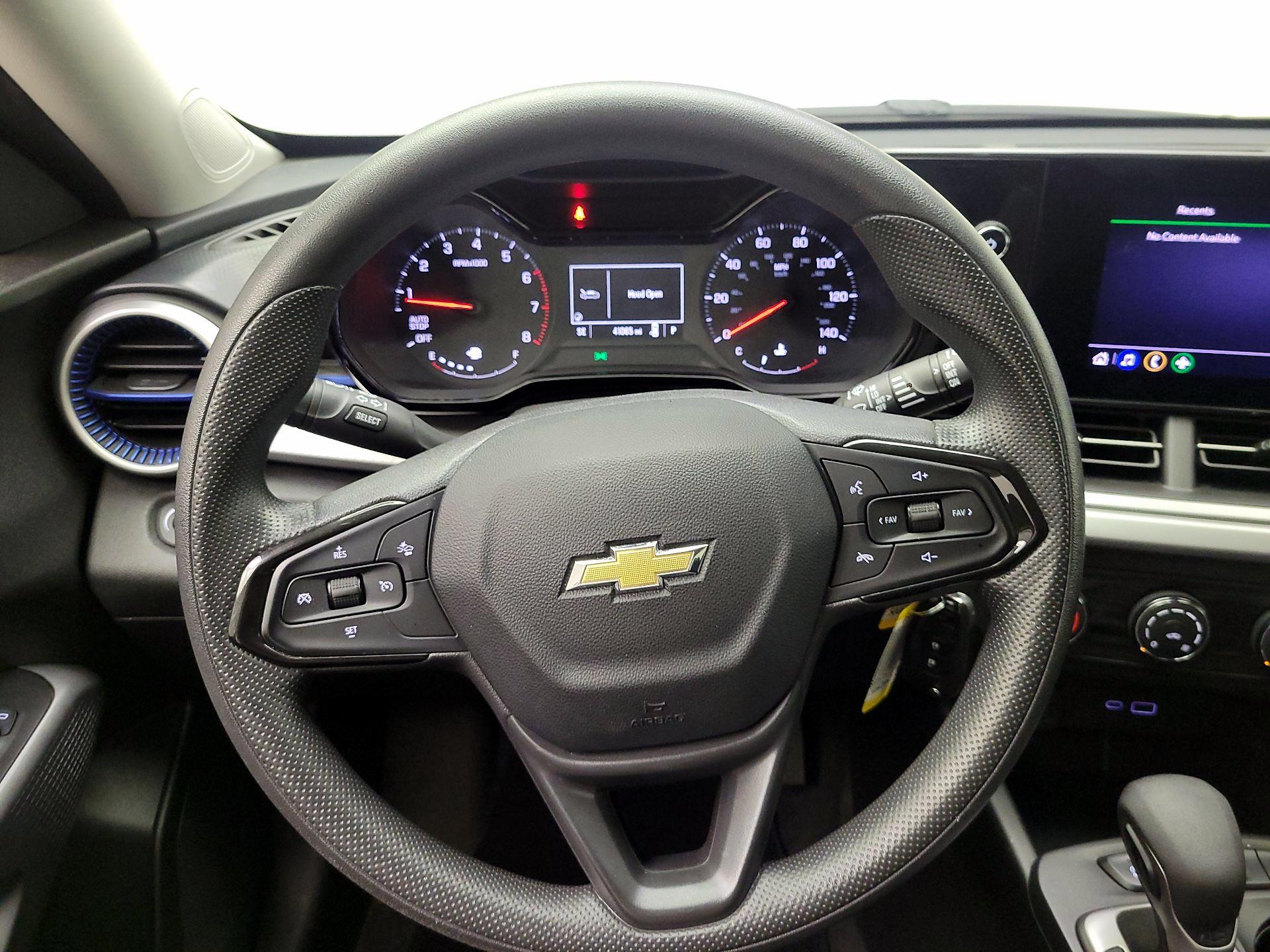 Thumbnail: 2024 Chevrolet Trax - 10