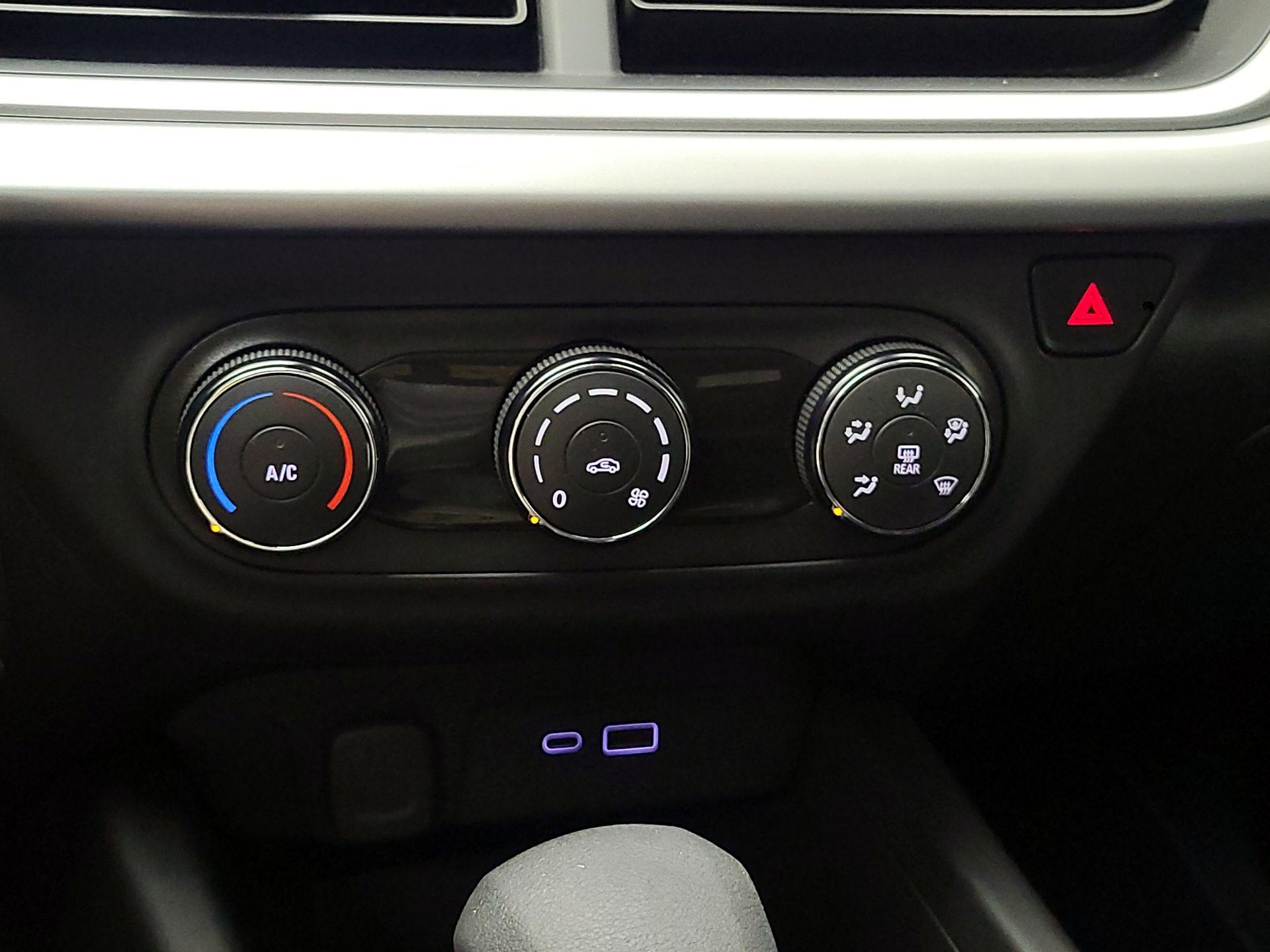 Thumbnail: 2024 Chevrolet Trax - 16