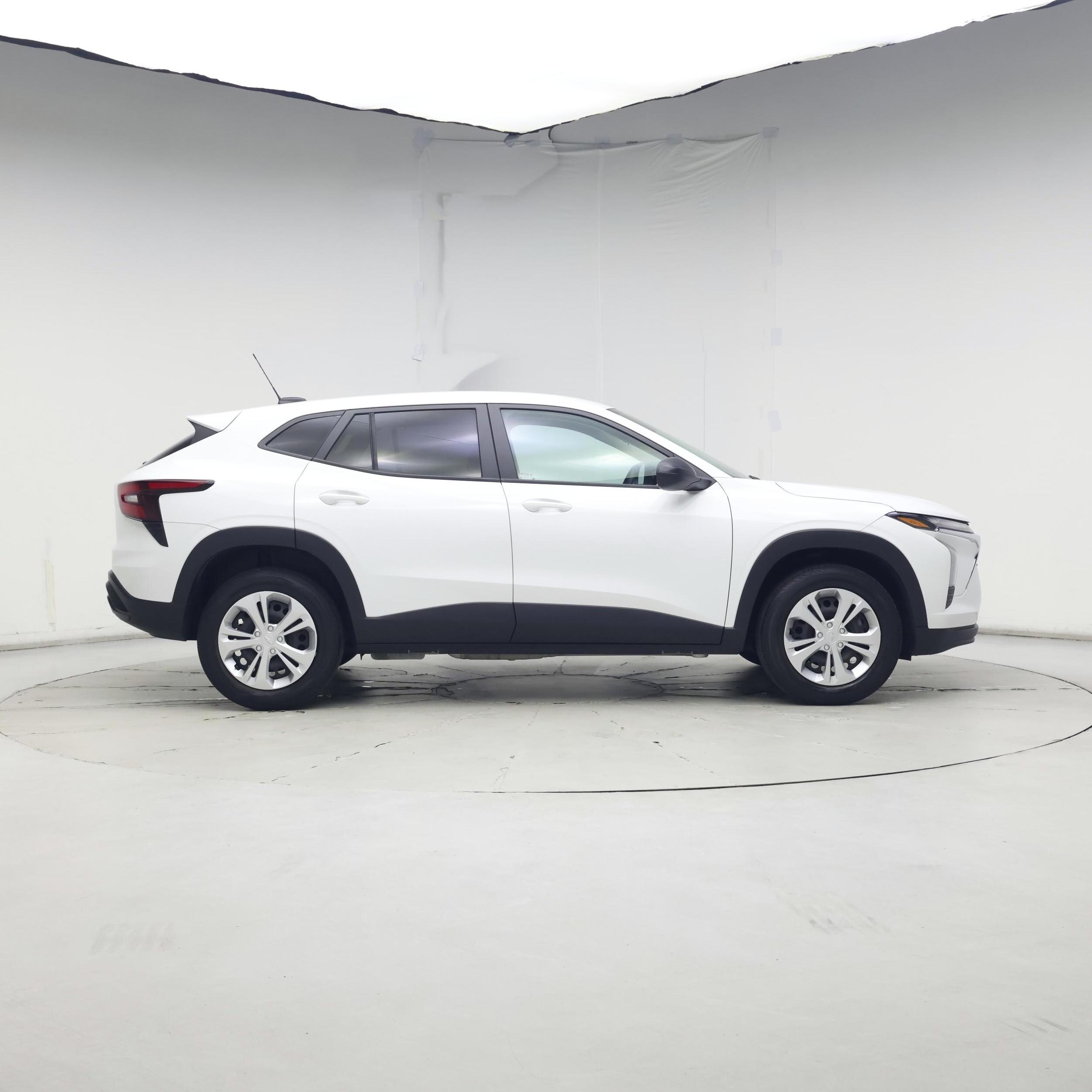 Thumbnail: 2024 Chevrolet Trax - 7
