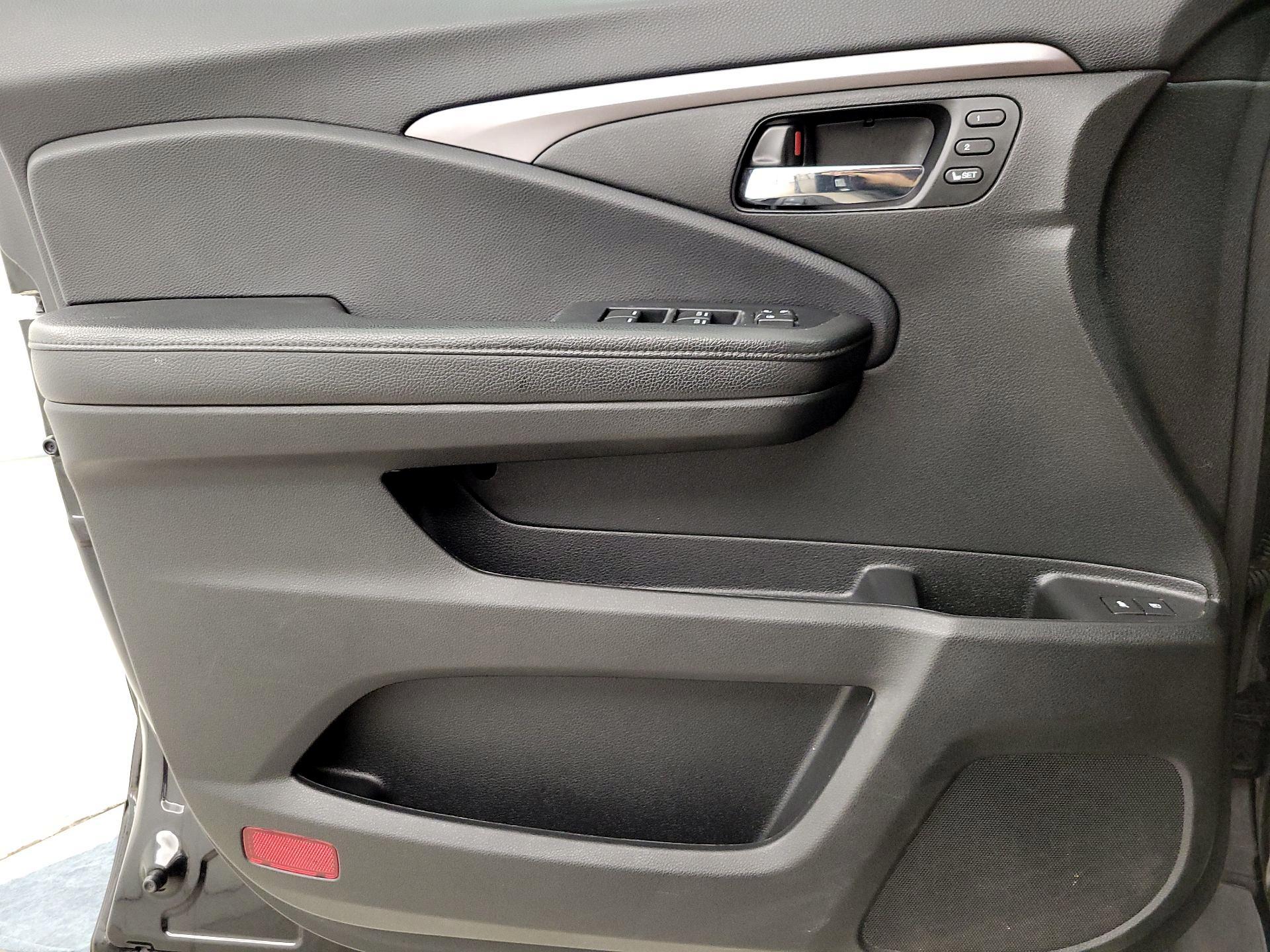 Thumbnail: 2022 Honda Pilot - 12