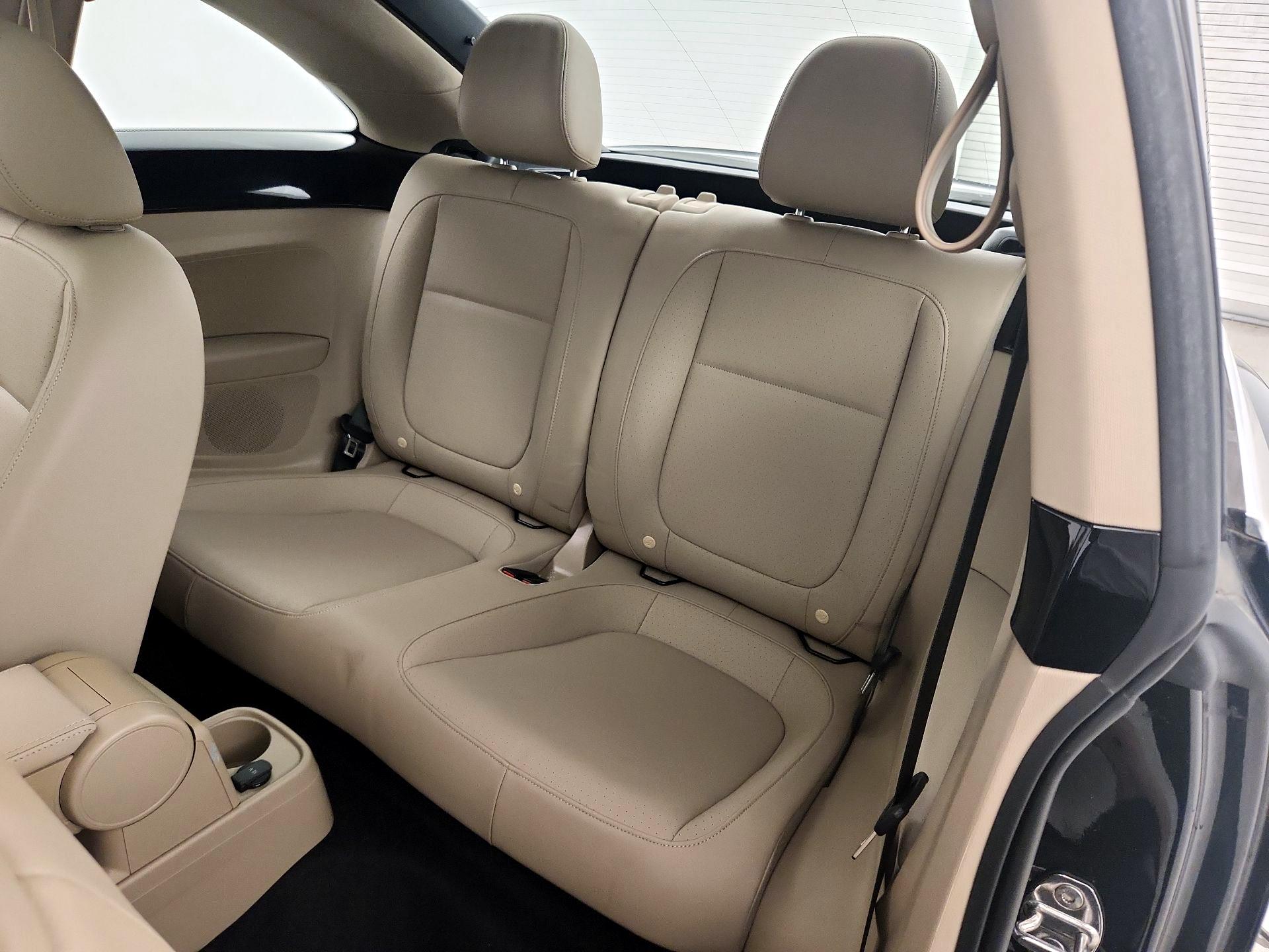 Thumbnail: 2019 Volkswagen Beetle - 9