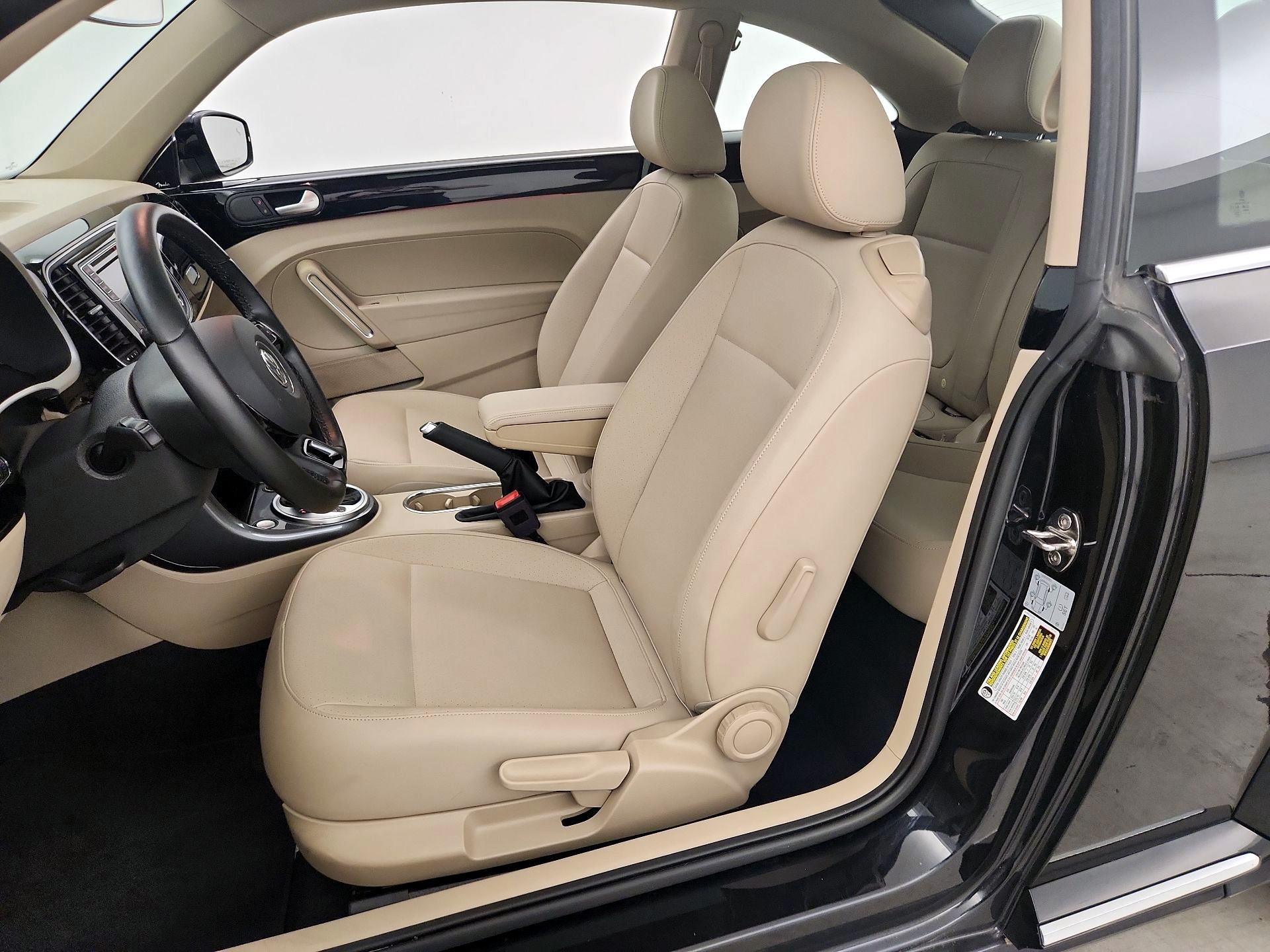 Thumbnail: 2019 Volkswagen Beetle - 11