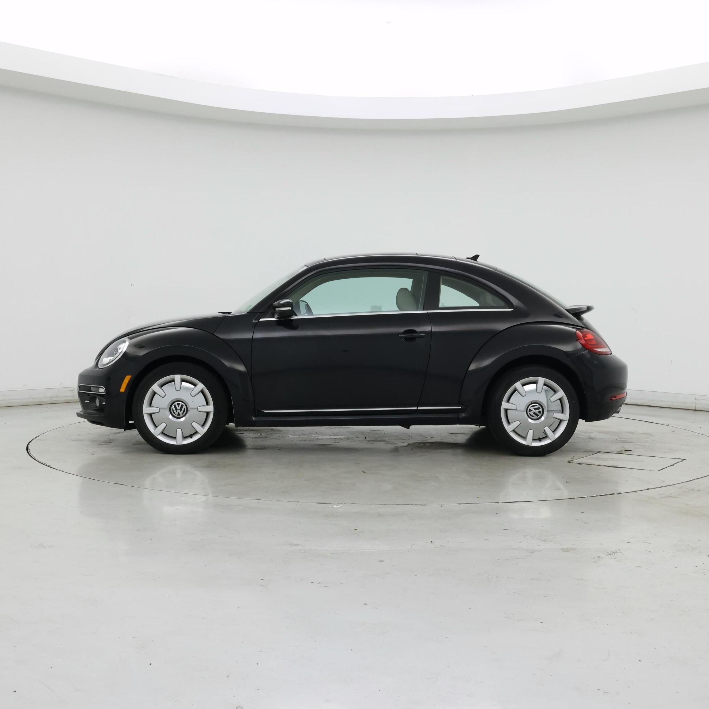 Thumbnail: 2019 Volkswagen Beetle - 3