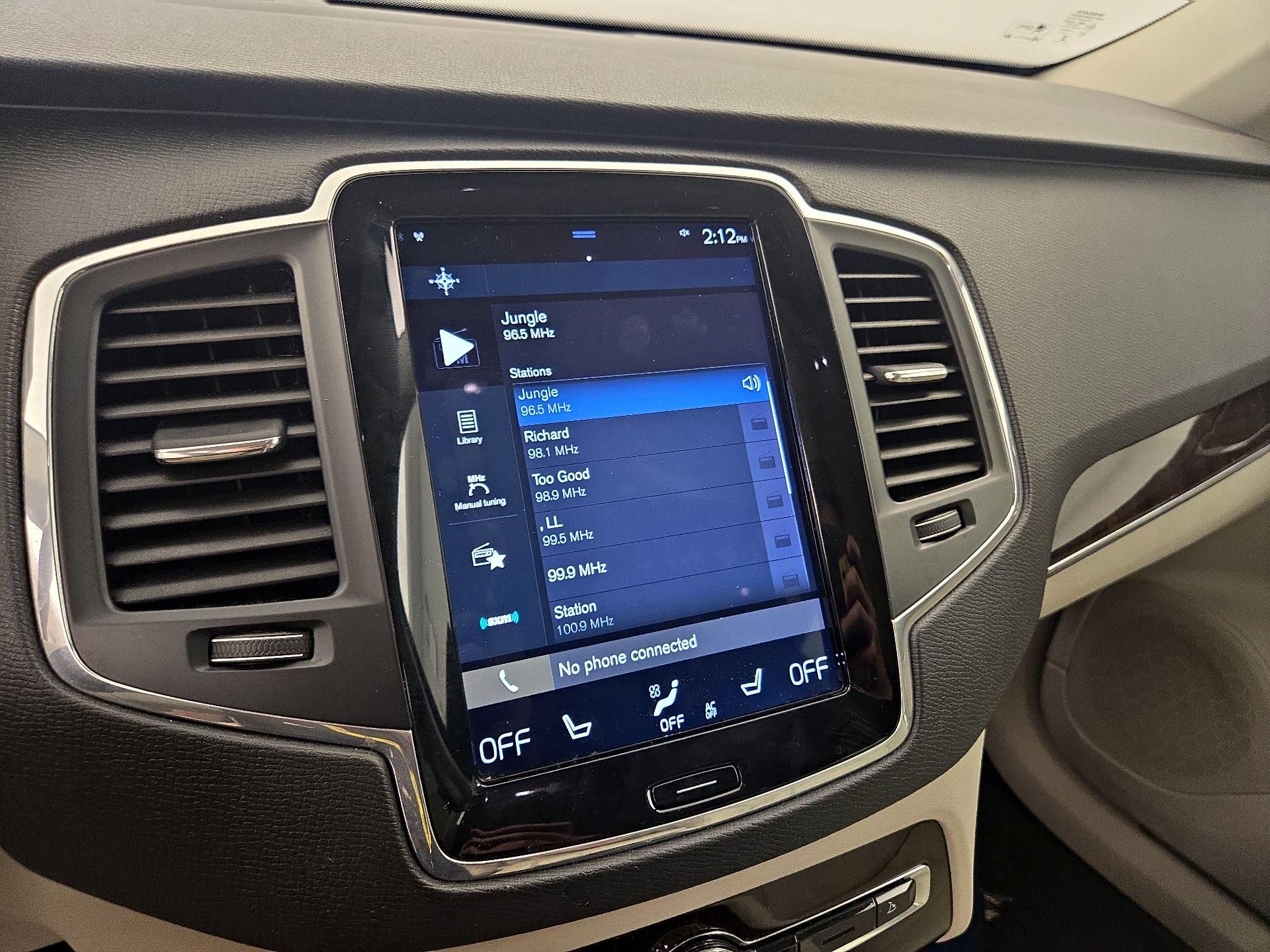 Thumbnail: 2019 Volvo XC90 - 16