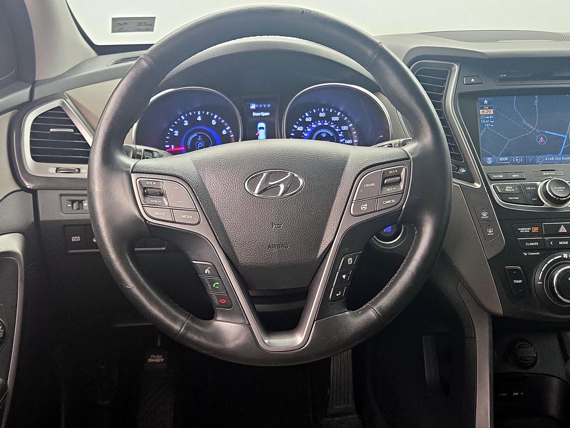 Thumbnail: 2013 Hyundai Santa Fe - 10