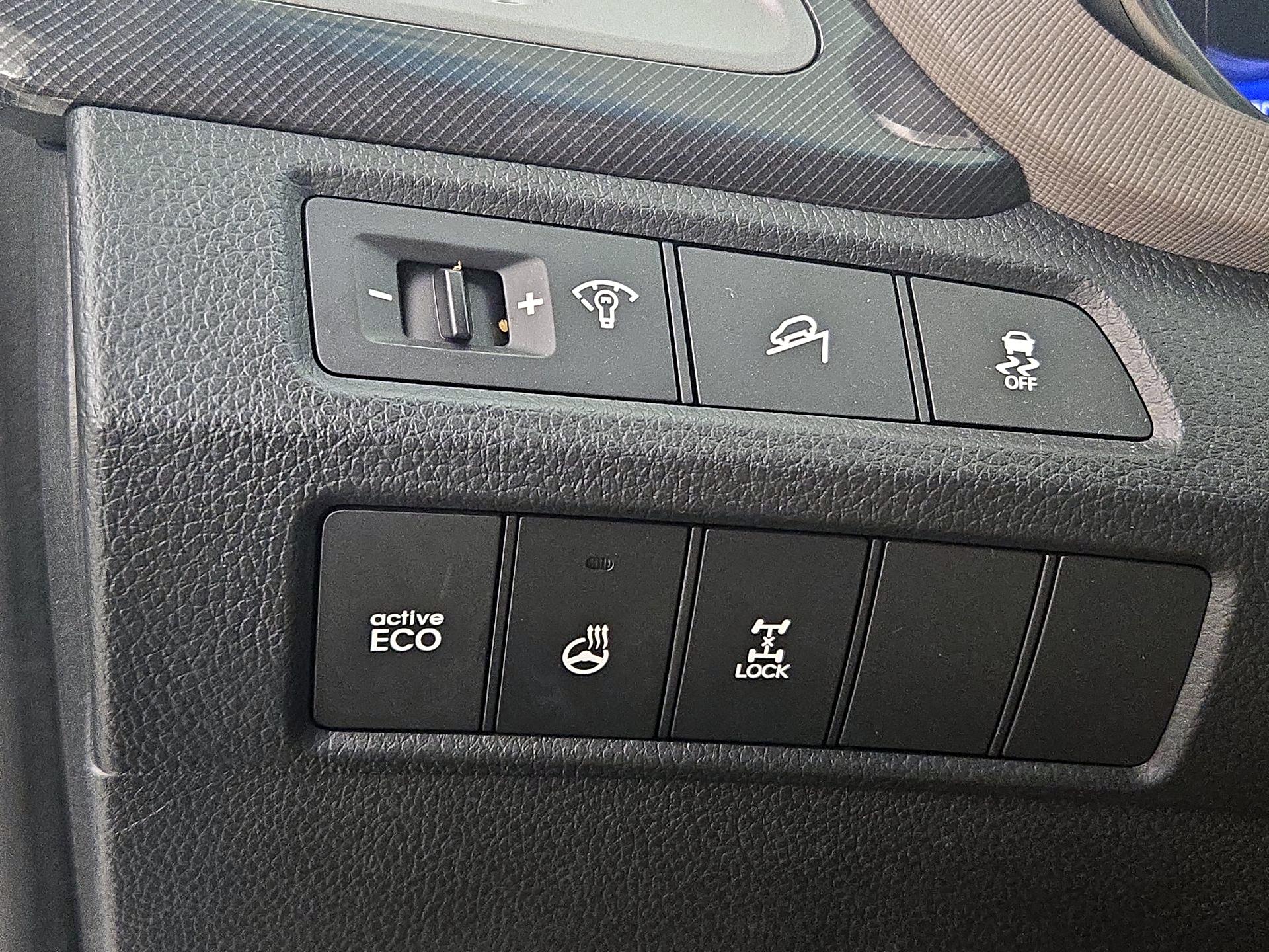 Thumbnail: 2013 Hyundai Santa Fe - 13