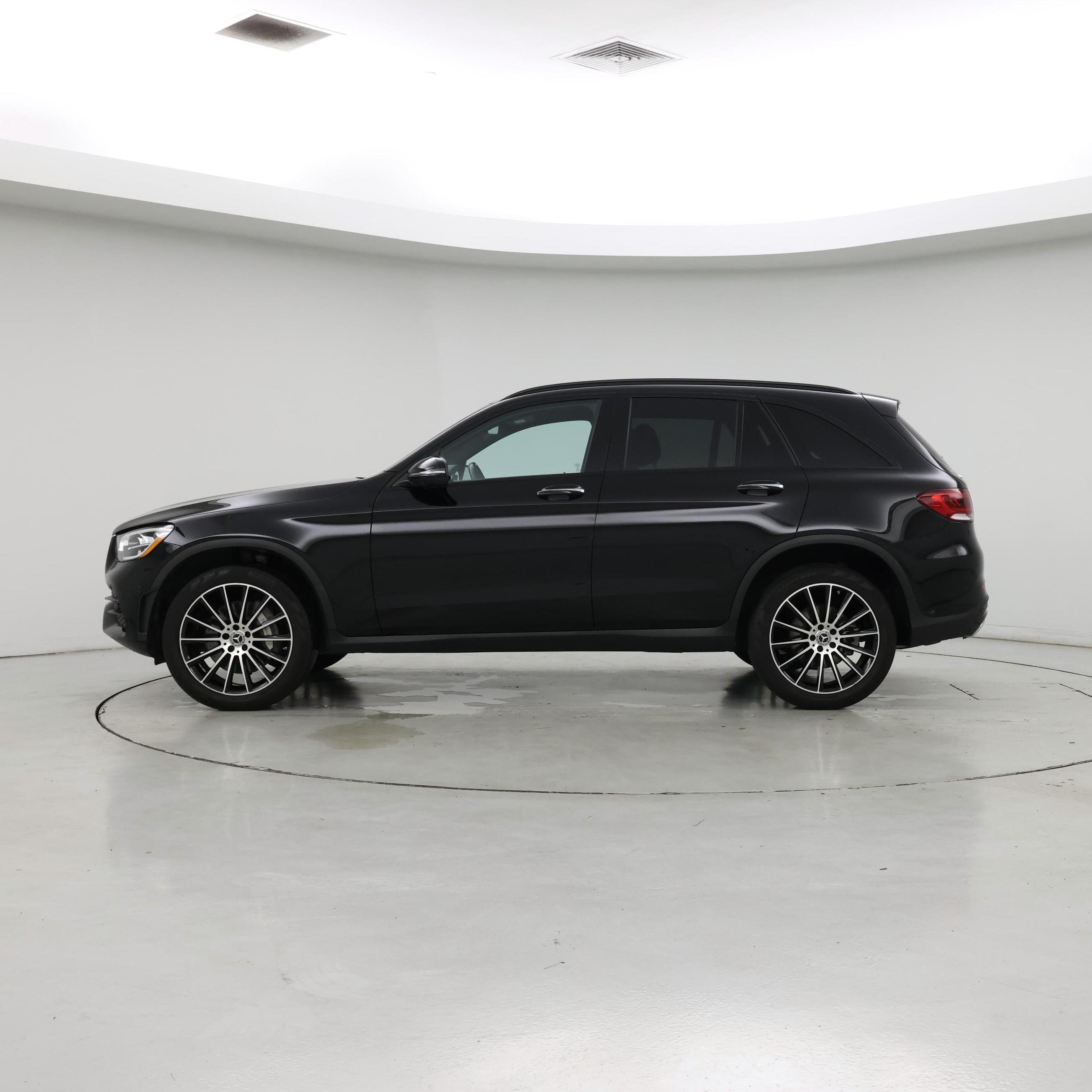 Thumbnail: 2022 Mercedes-Benz GLC - 3