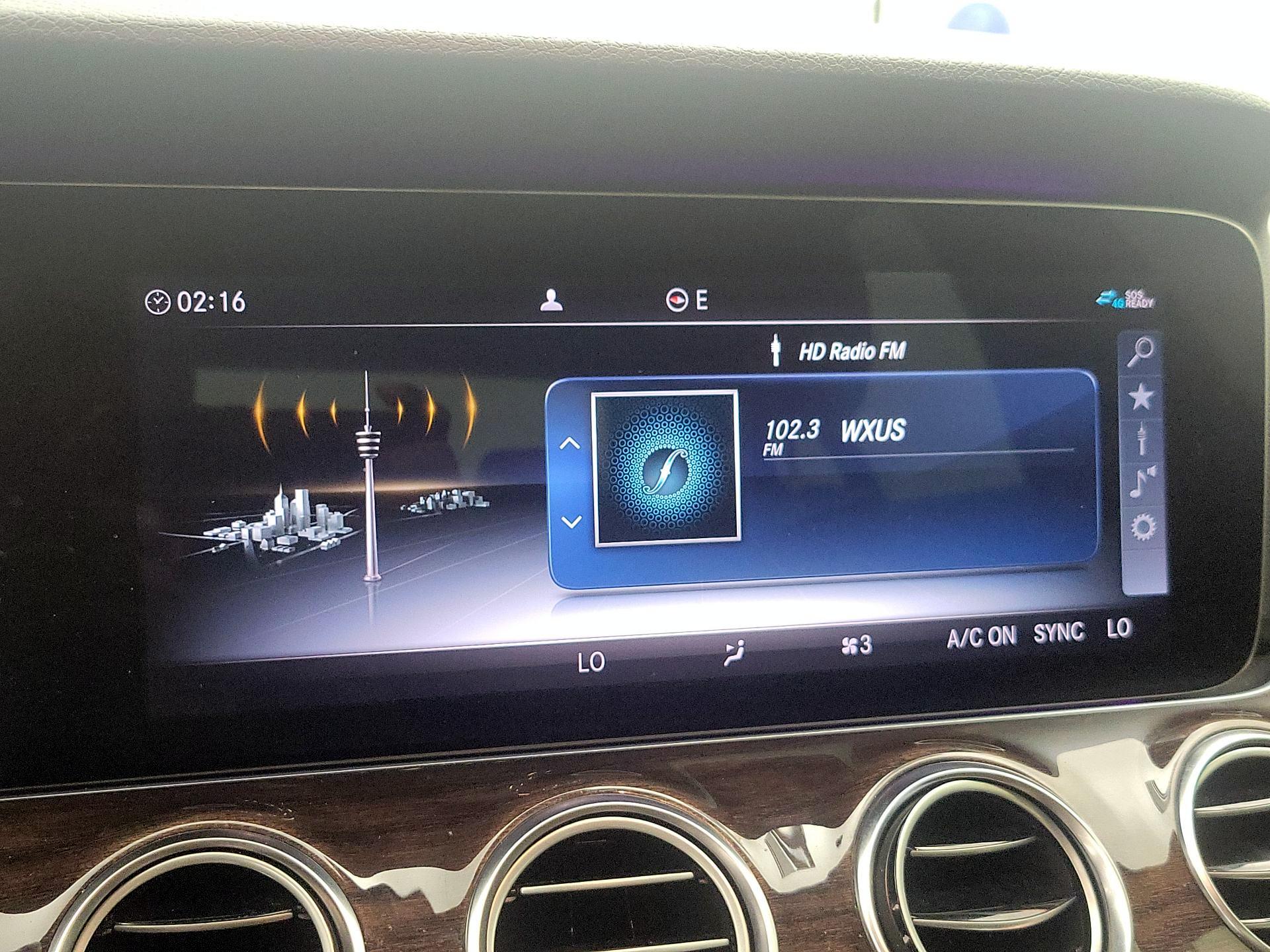 Thumbnail: 2020 Mercedes-Benz E-Class - 16
