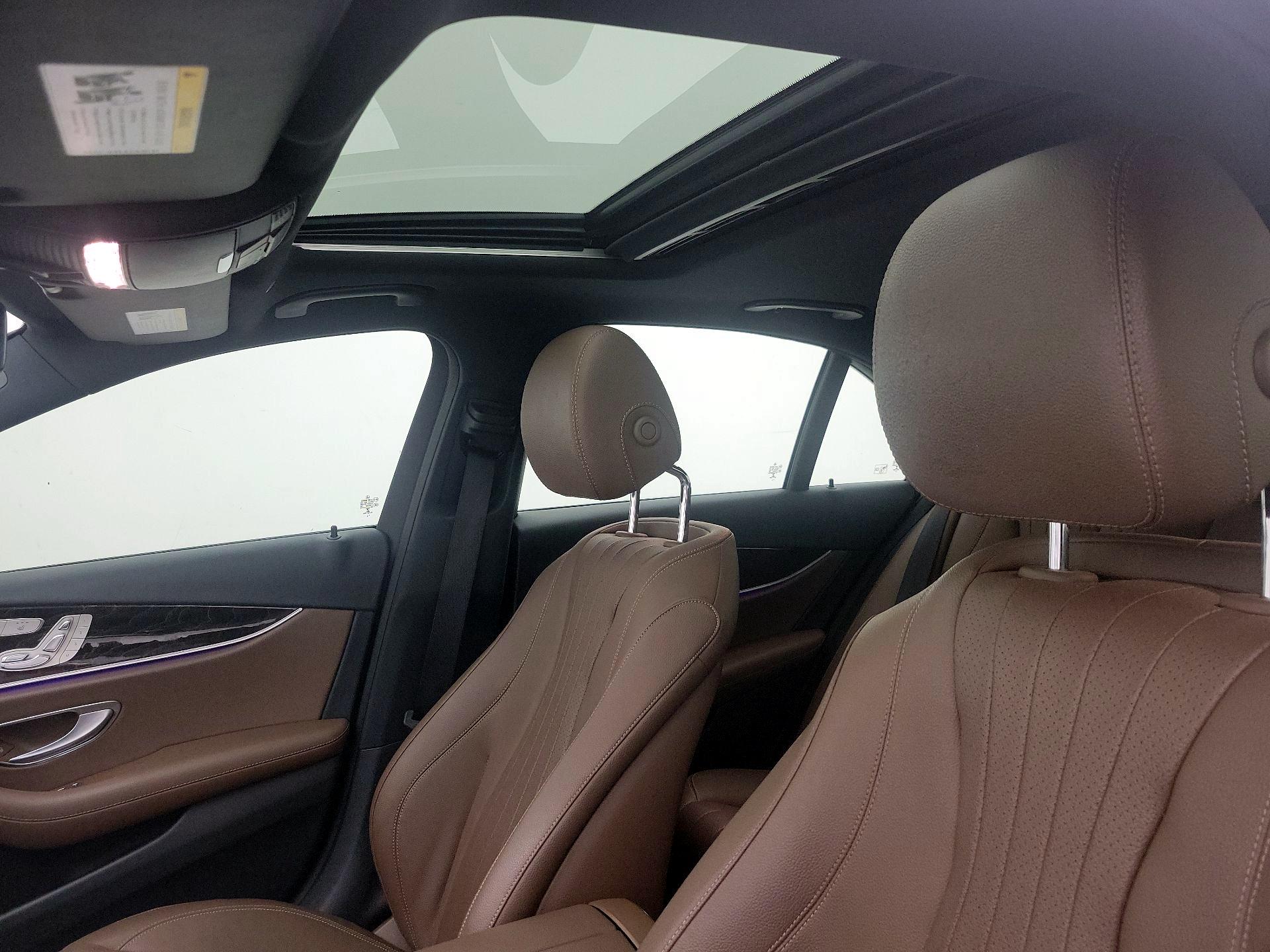 Thumbnail: 2020 Mercedes-Benz E-Class - 20