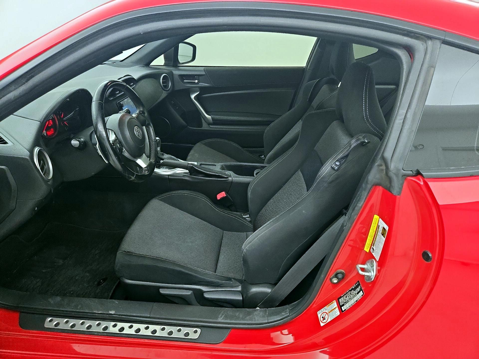 Thumbnail: 2017 Toyota 86 - 11