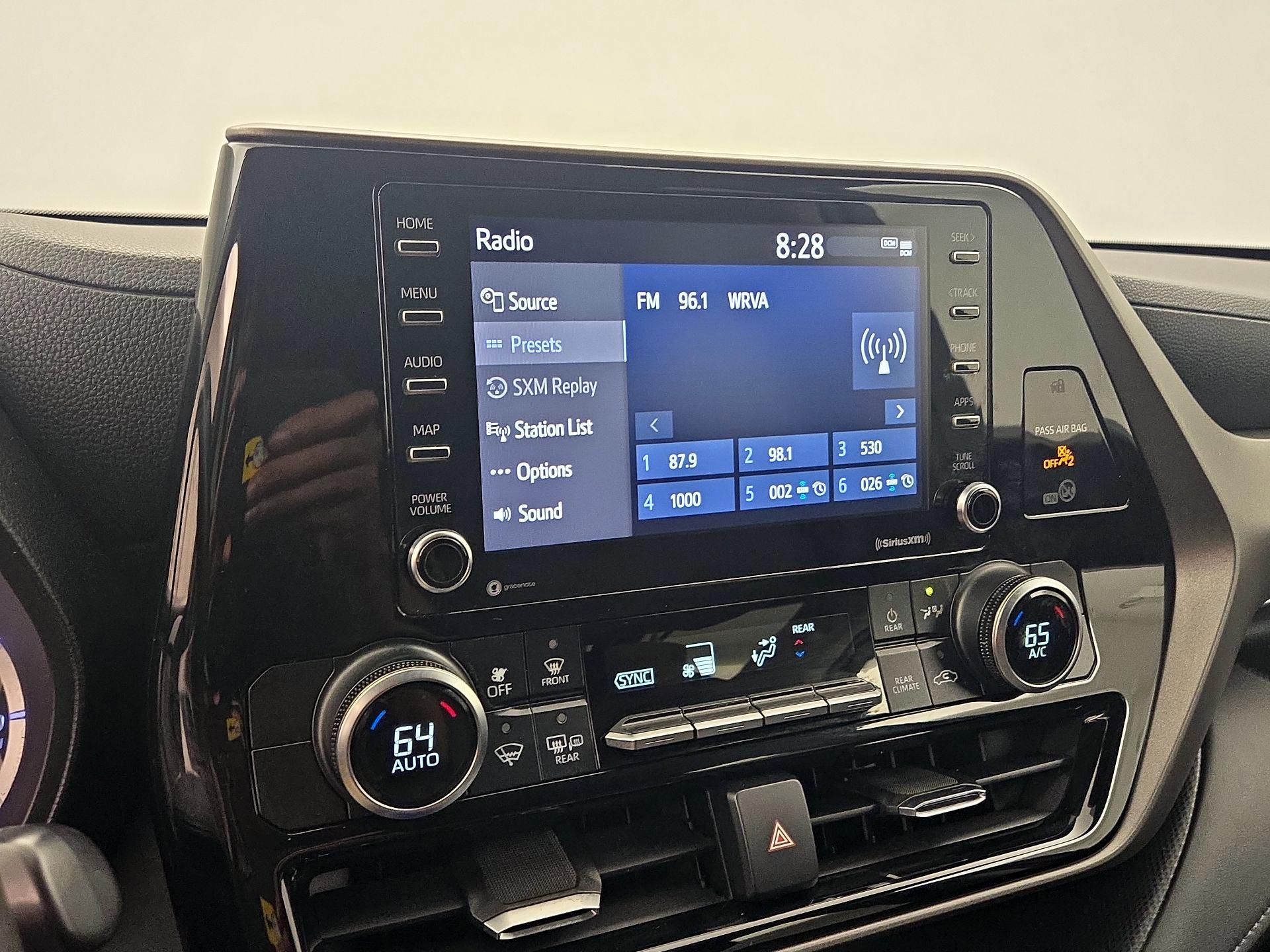 Thumbnail: 2020 Toyota Highlander - 15