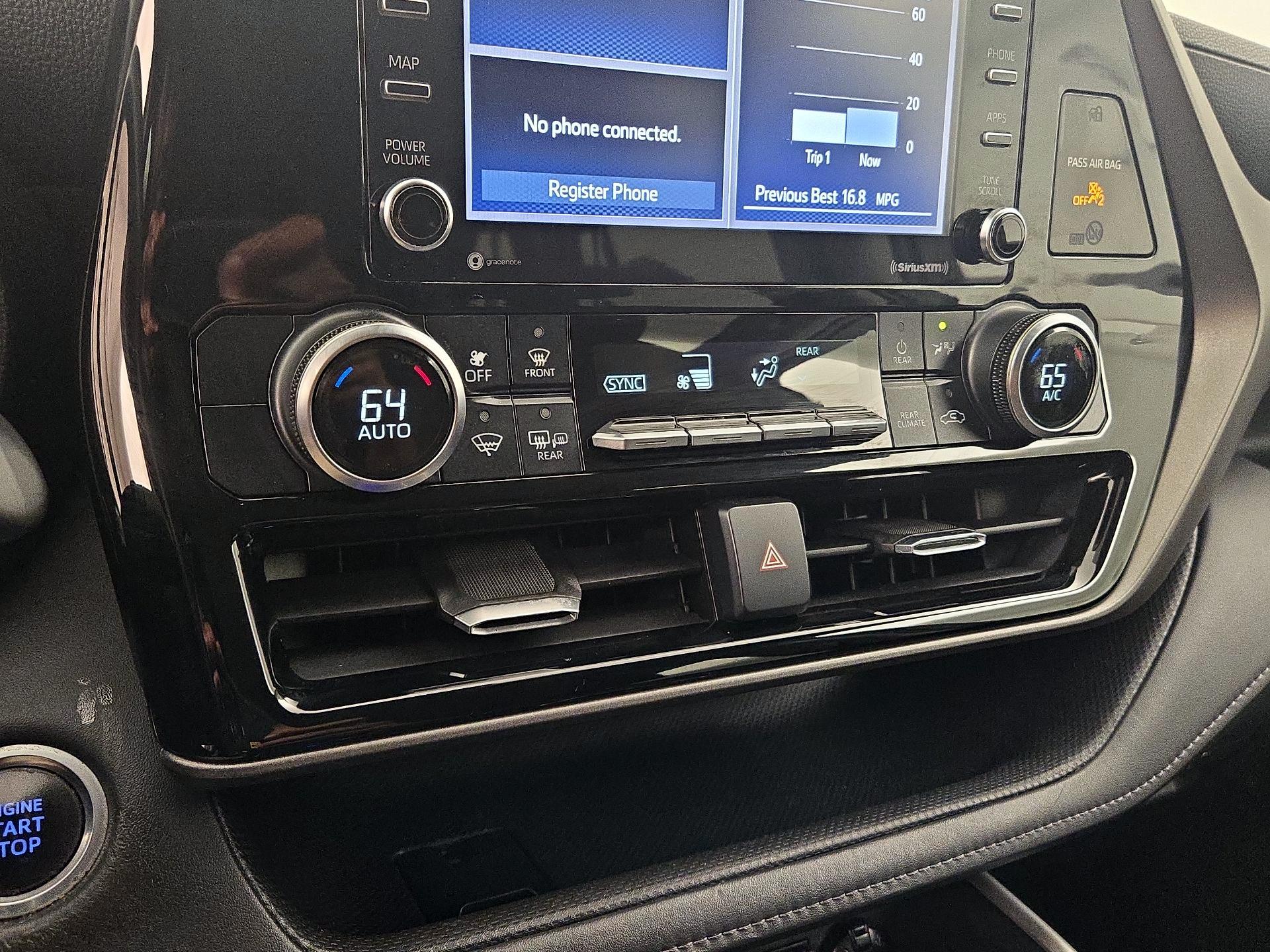 Thumbnail: 2020 Toyota Highlander - 16