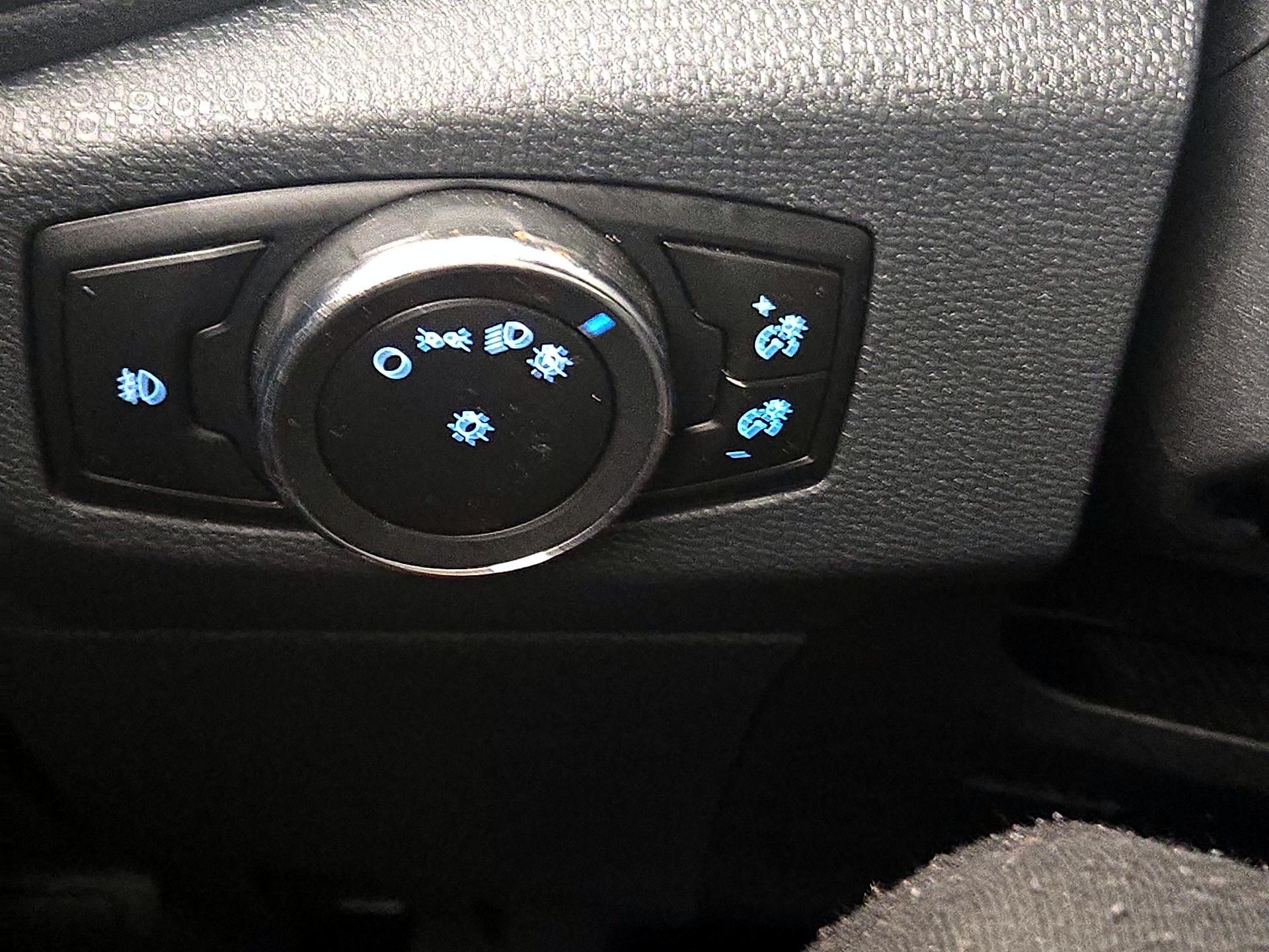 Thumbnail: 2020 Ford EcoSport - 13