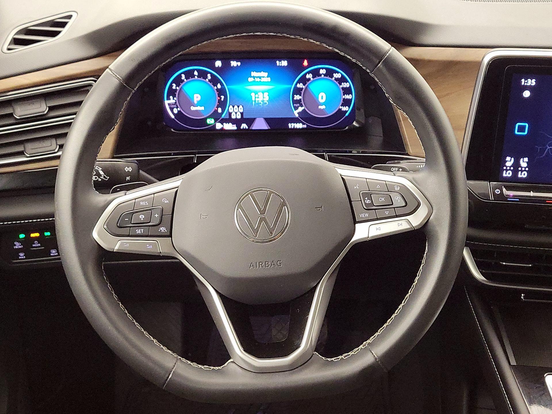 Thumbnail: 2024 Volkswagen Atlas - 10